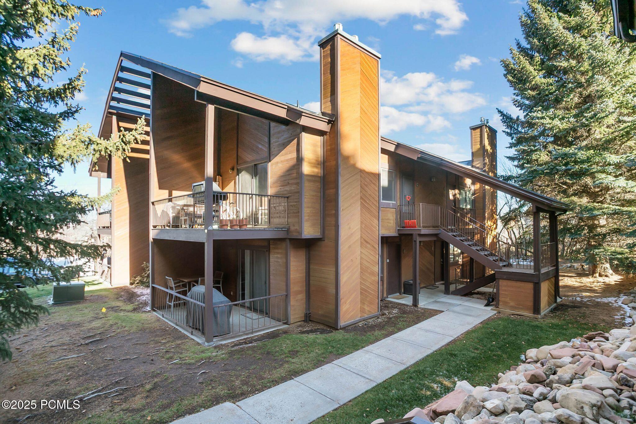 2025 Canyons Resort Drive, J4