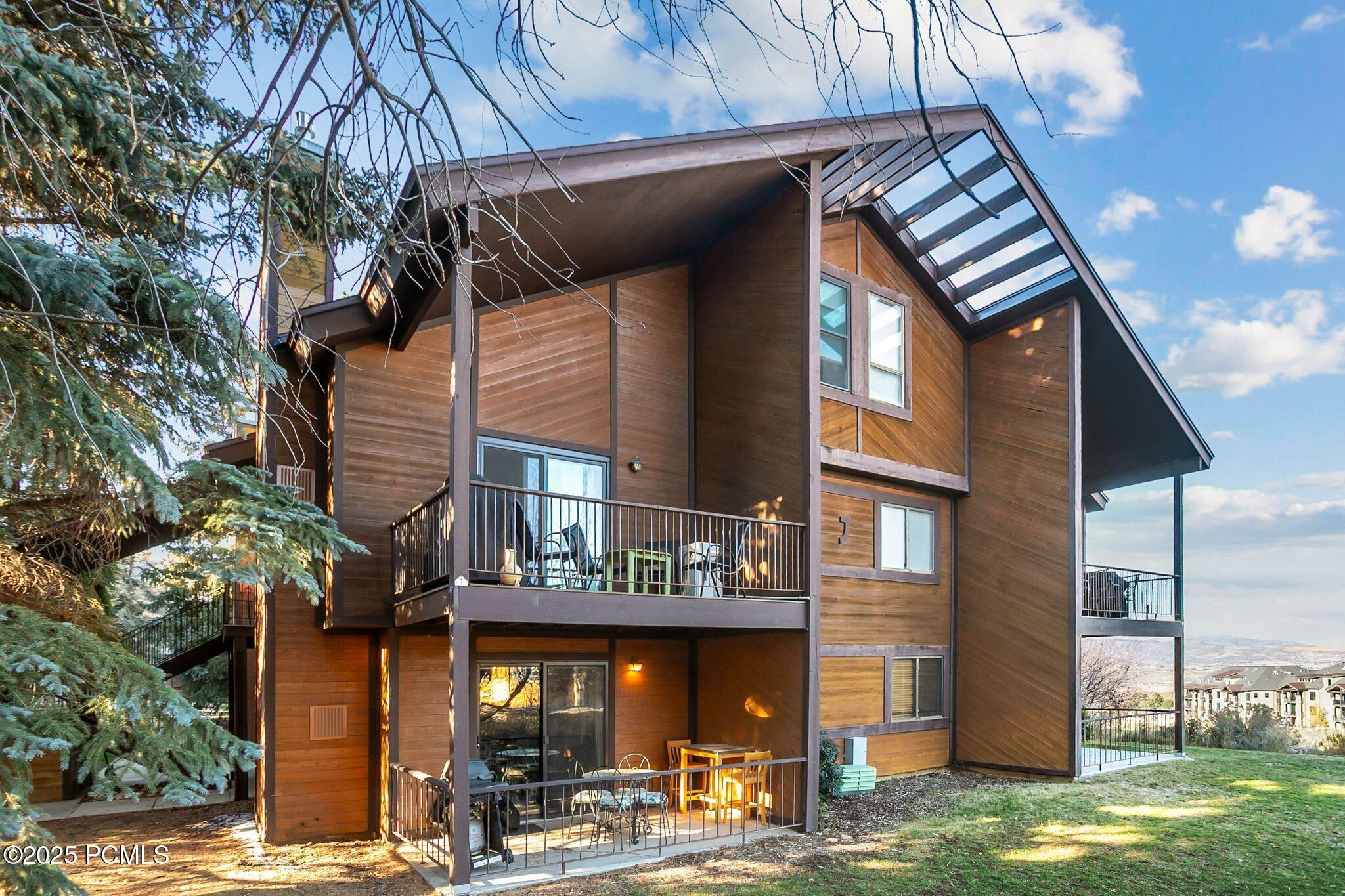 2025 Canyons Resort Drive, J4