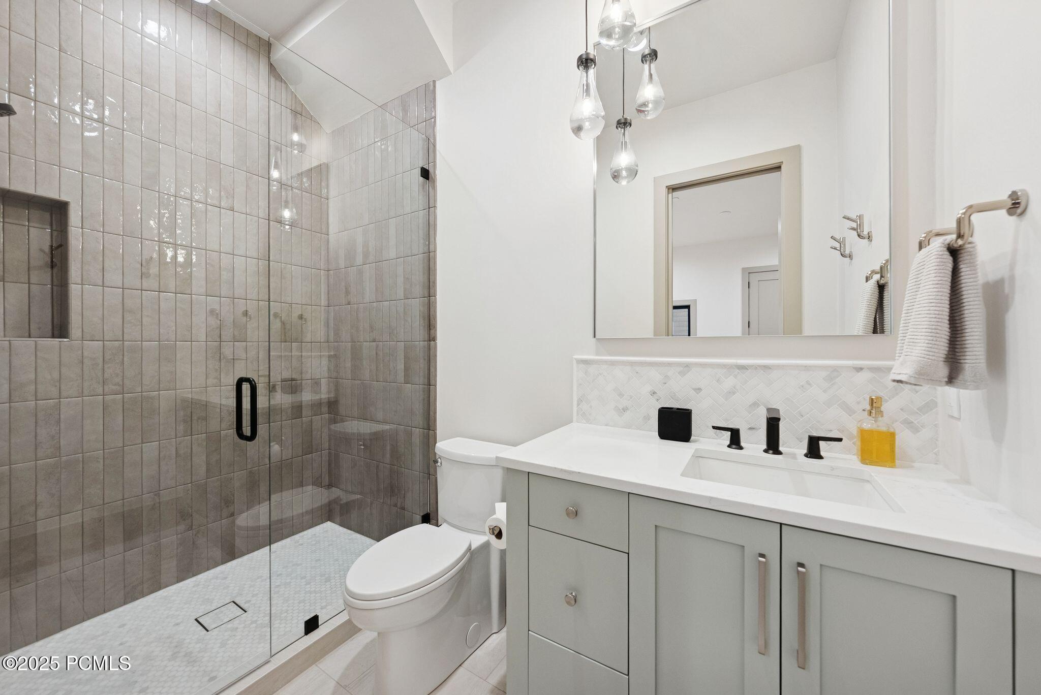 2083 Three Kings Court