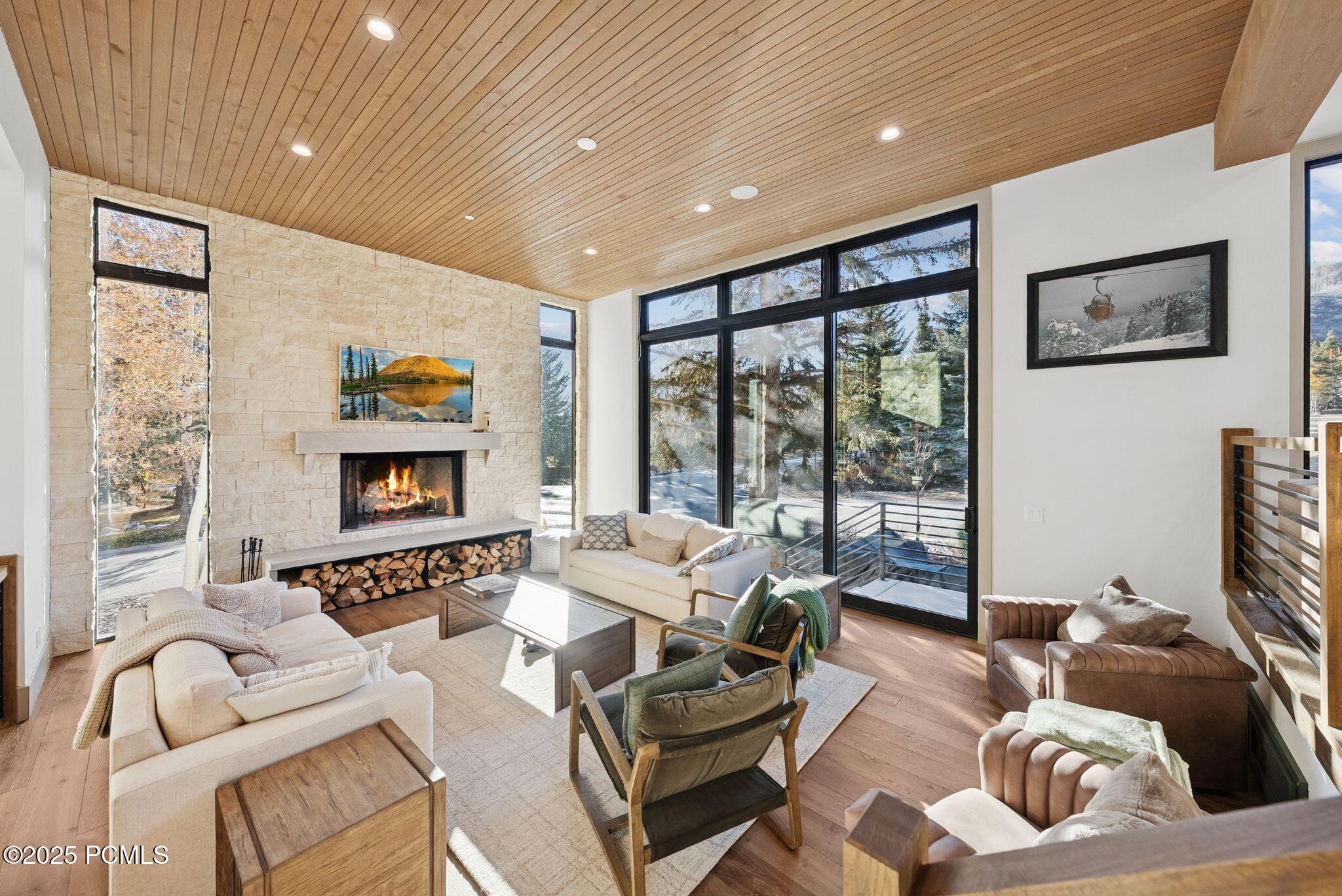 2083 Three Kings Court