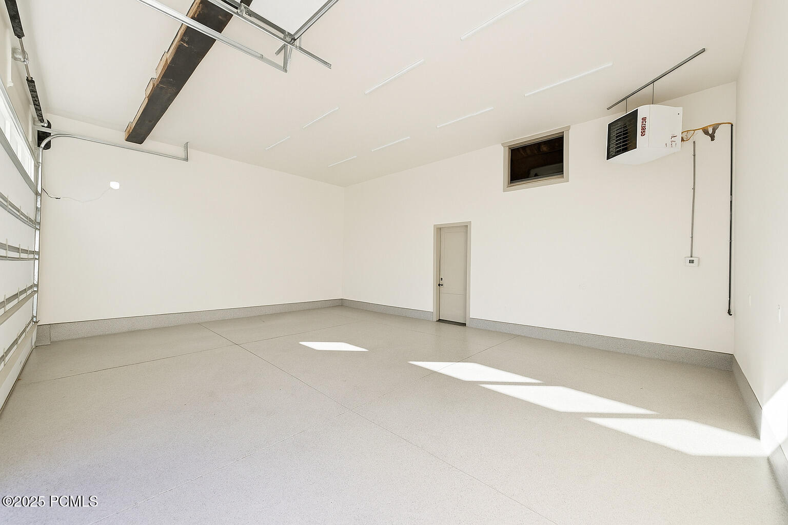 2083 Three Kings Court