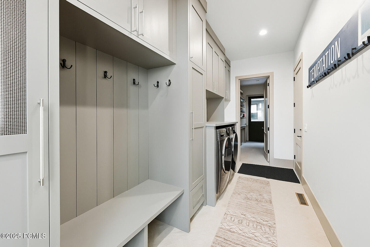 2083 Three Kings Court