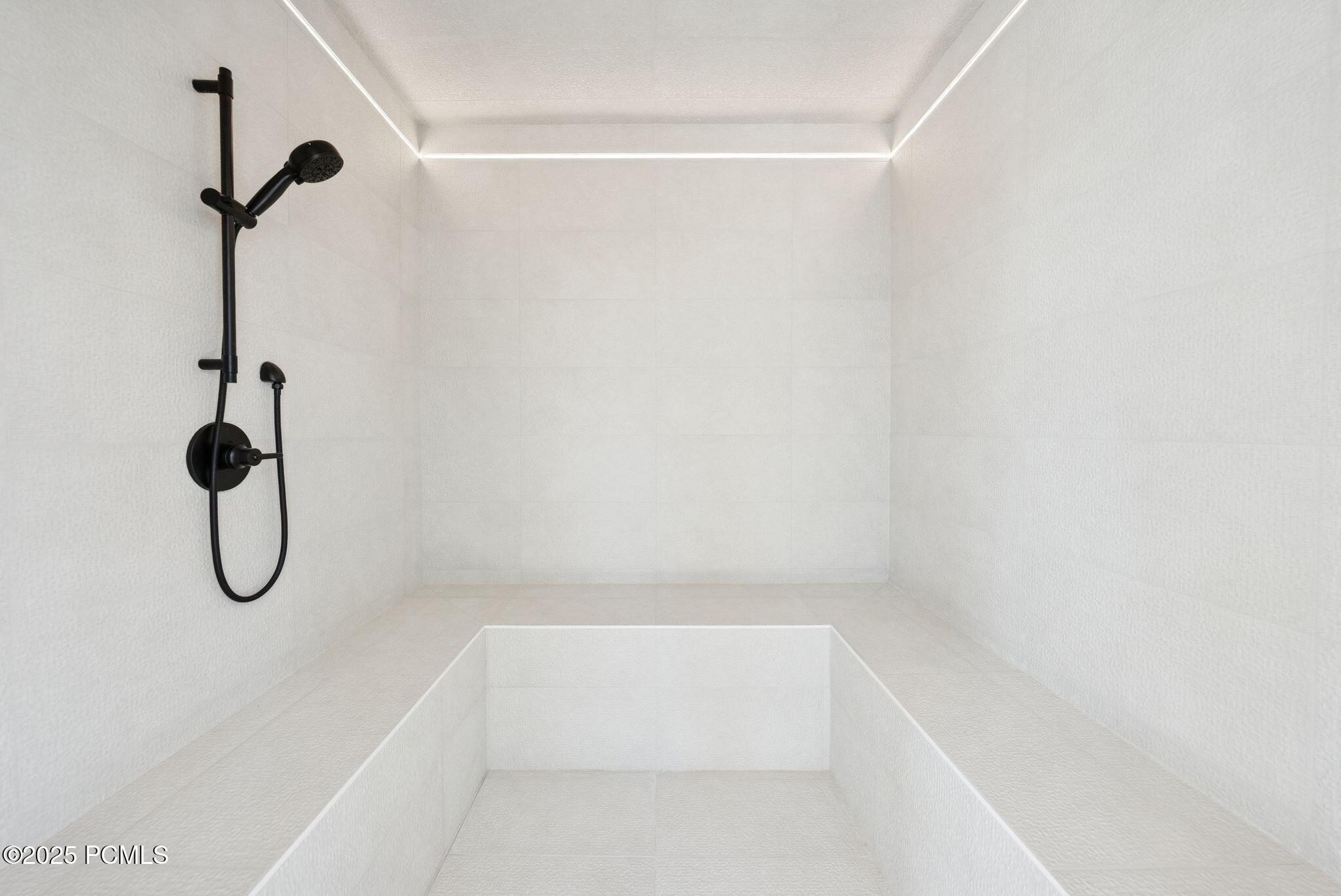 2083 Three Kings Court