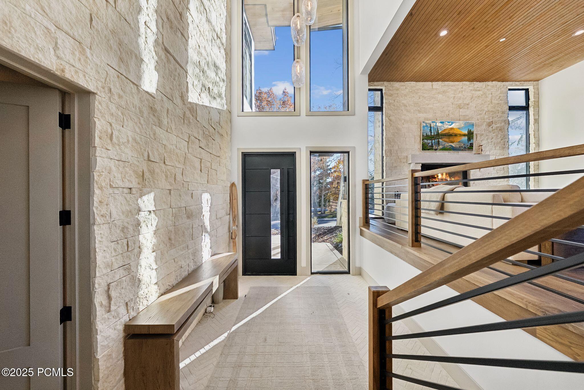 2083 Three Kings Court