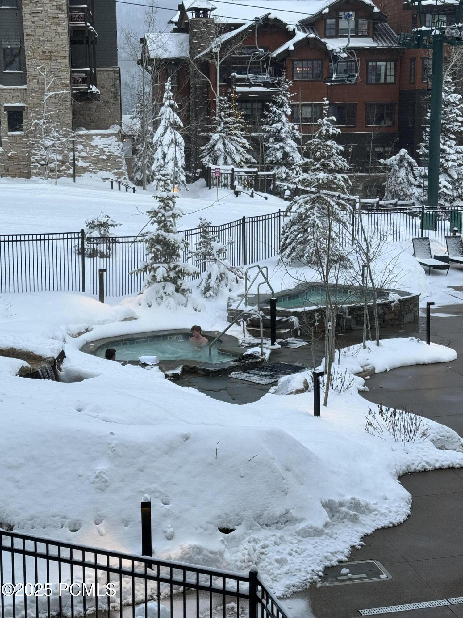 9452 N Vale View Circle