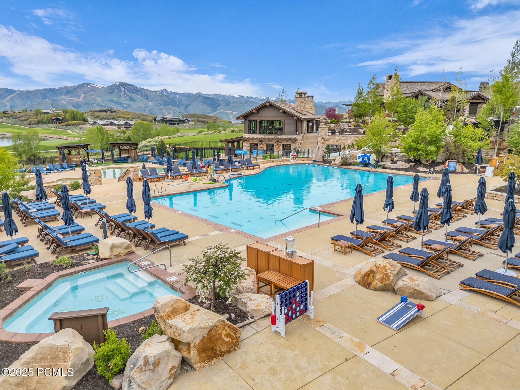 9452 N Vale View Circle