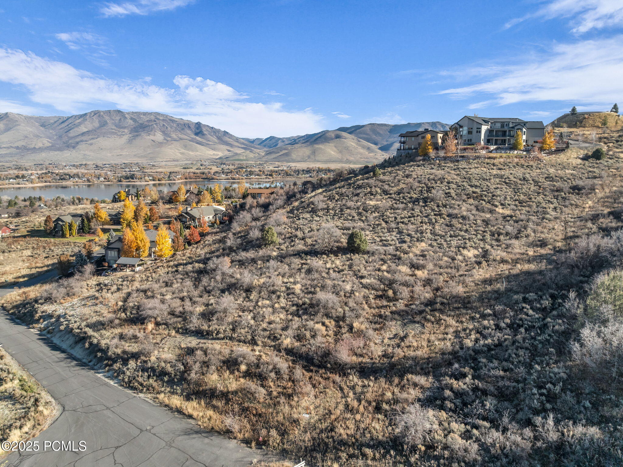 1380 Innsbruck Drive, 39