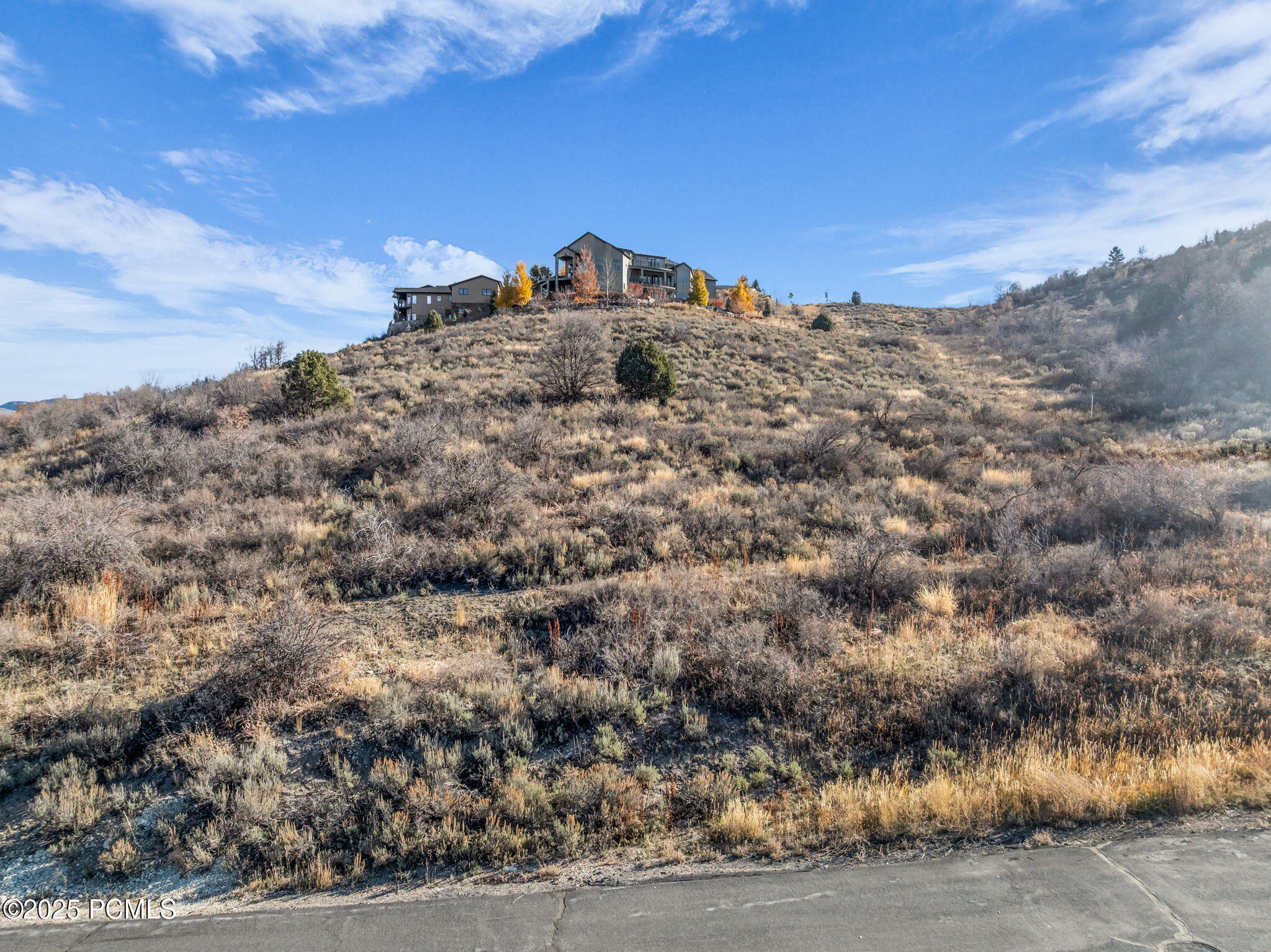 1380 Innsbruck Drive, 39