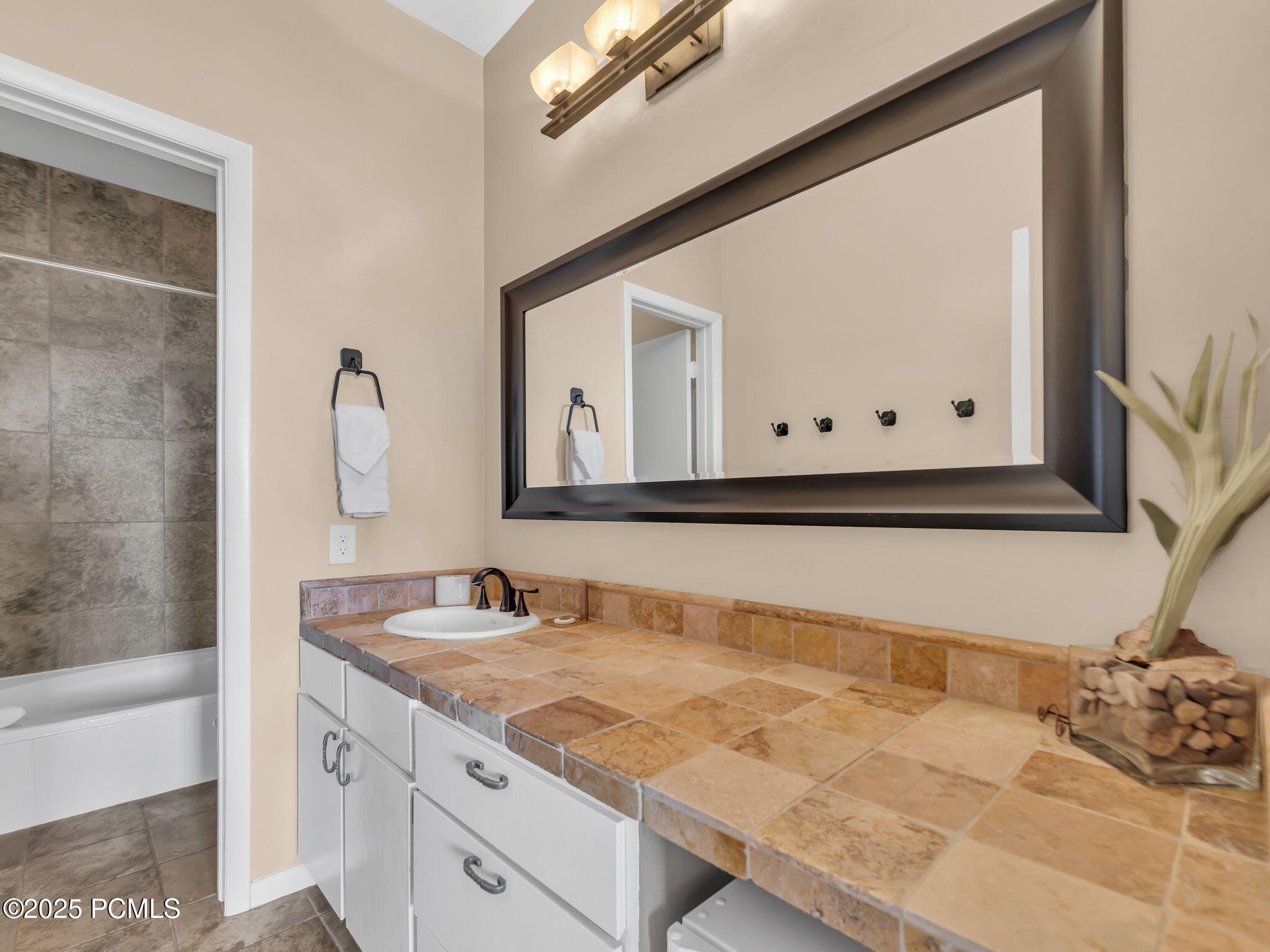 1401 Lowell Avenue 31