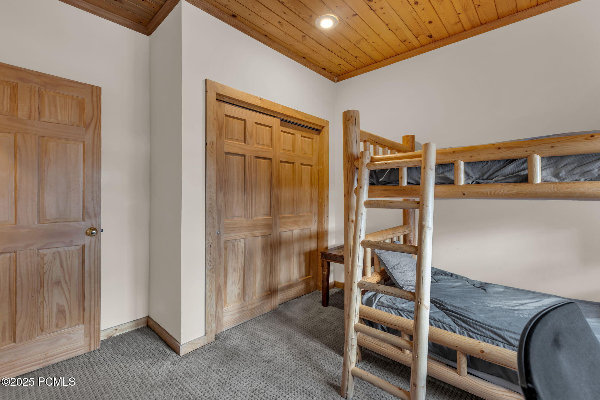 5424 Bobsled Boulevard T2