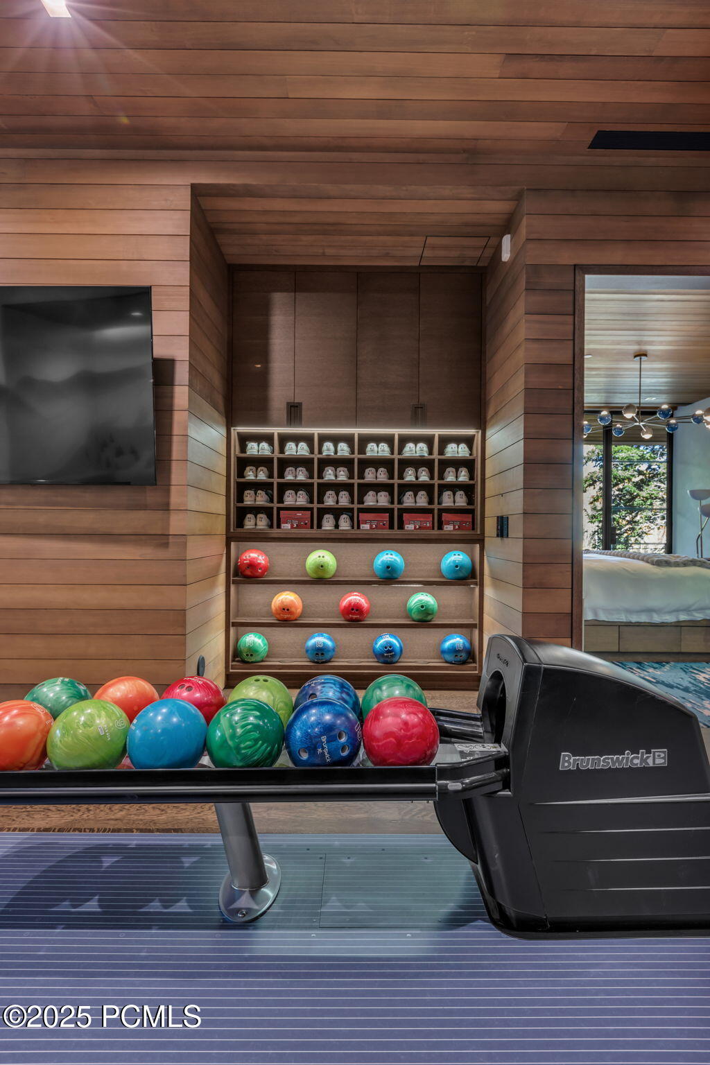 253 White Pine Canyon Rd