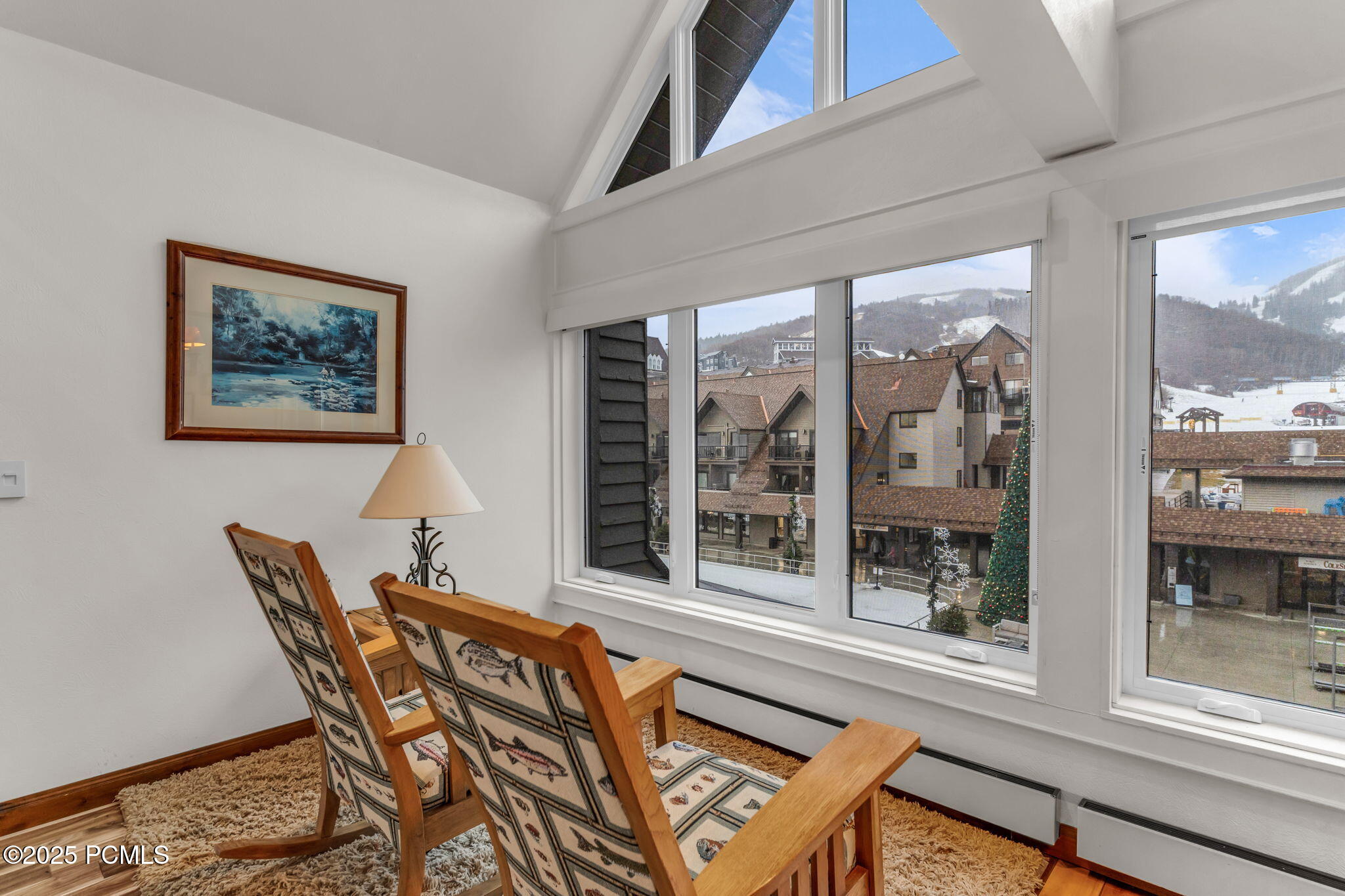 1415 Lowell Avenue B305 (350)