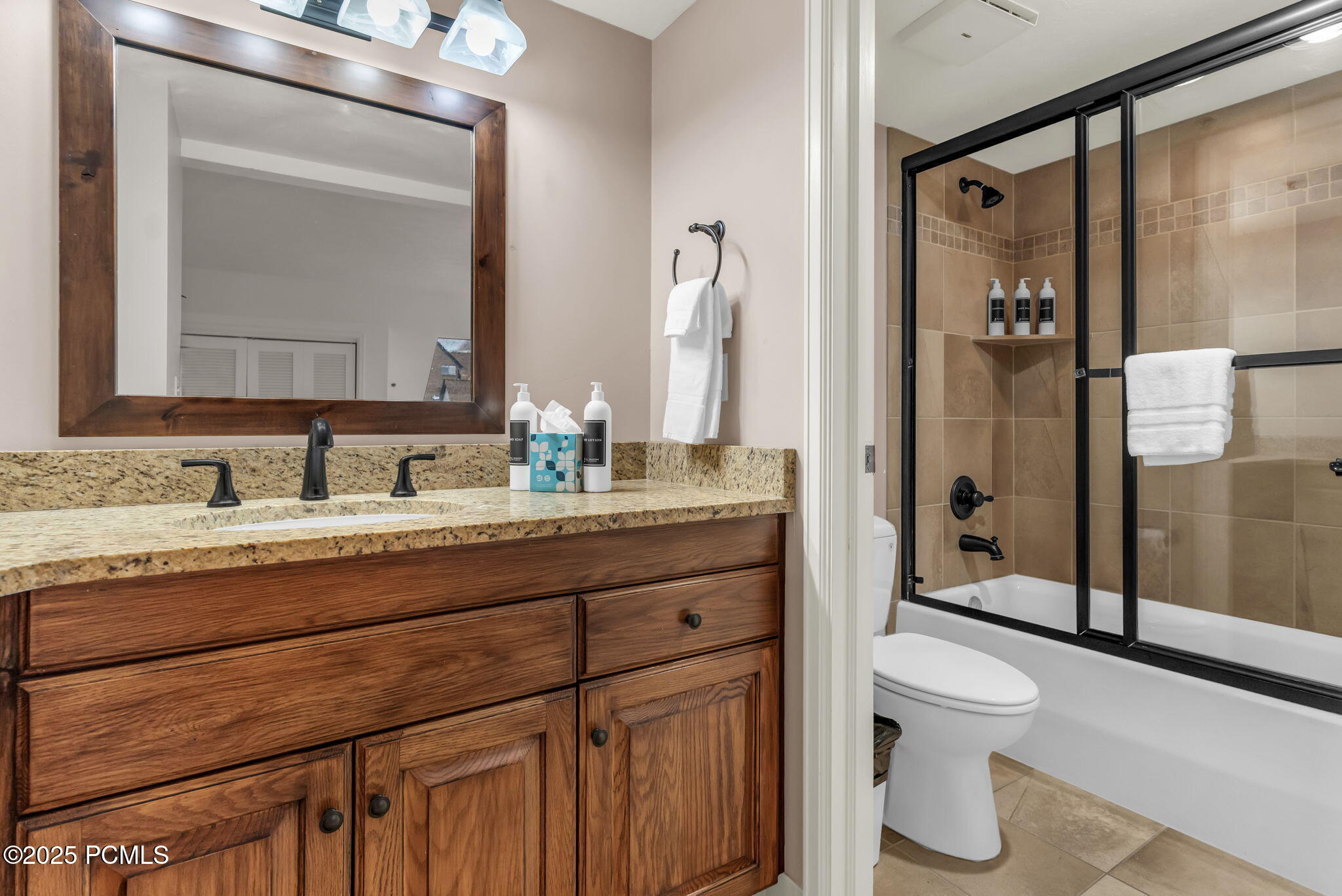 1415 Lowell Avenue B305 (350)