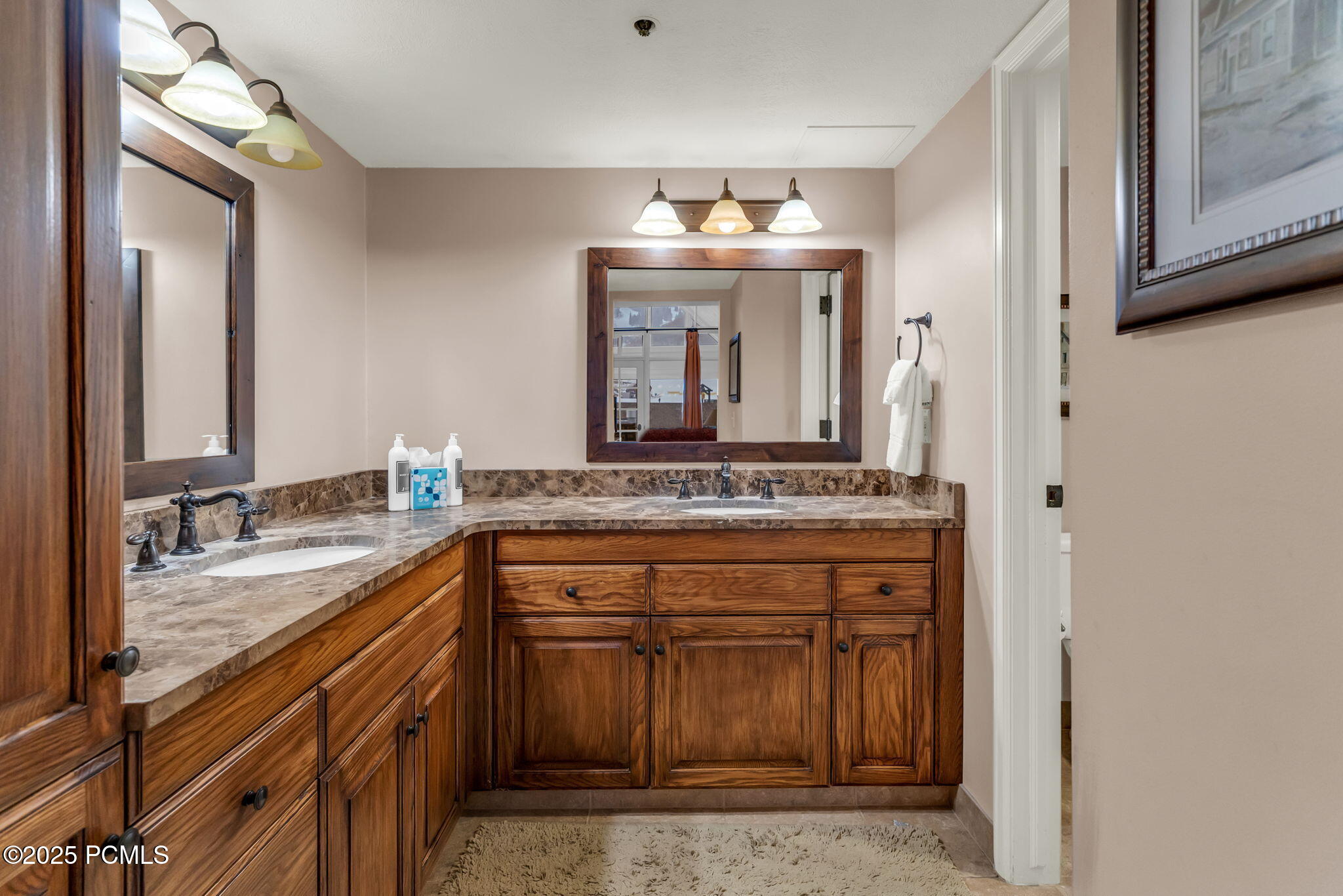 1415 Lowell Avenue B305 (350)