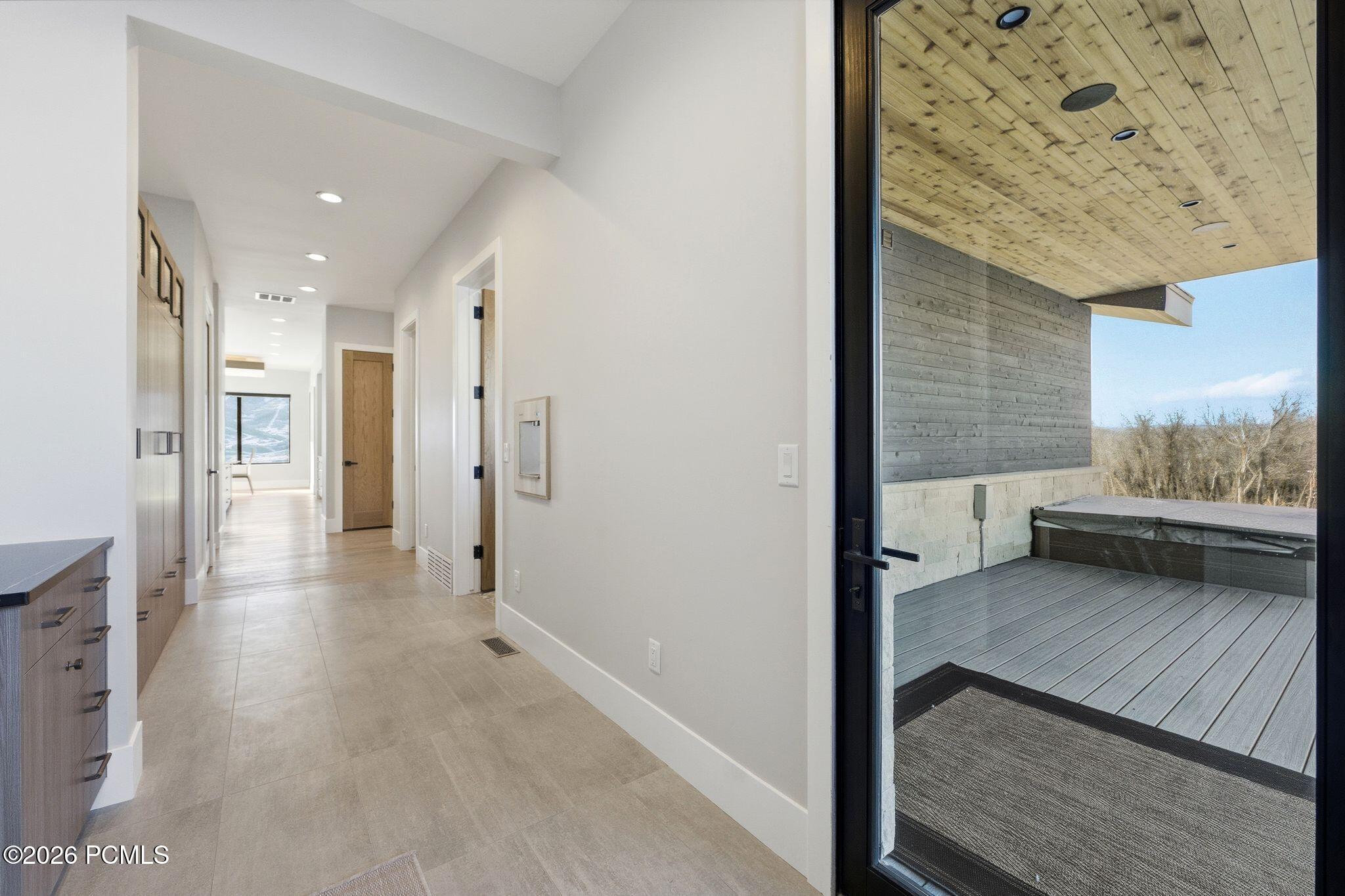 1105 E Longview Drive