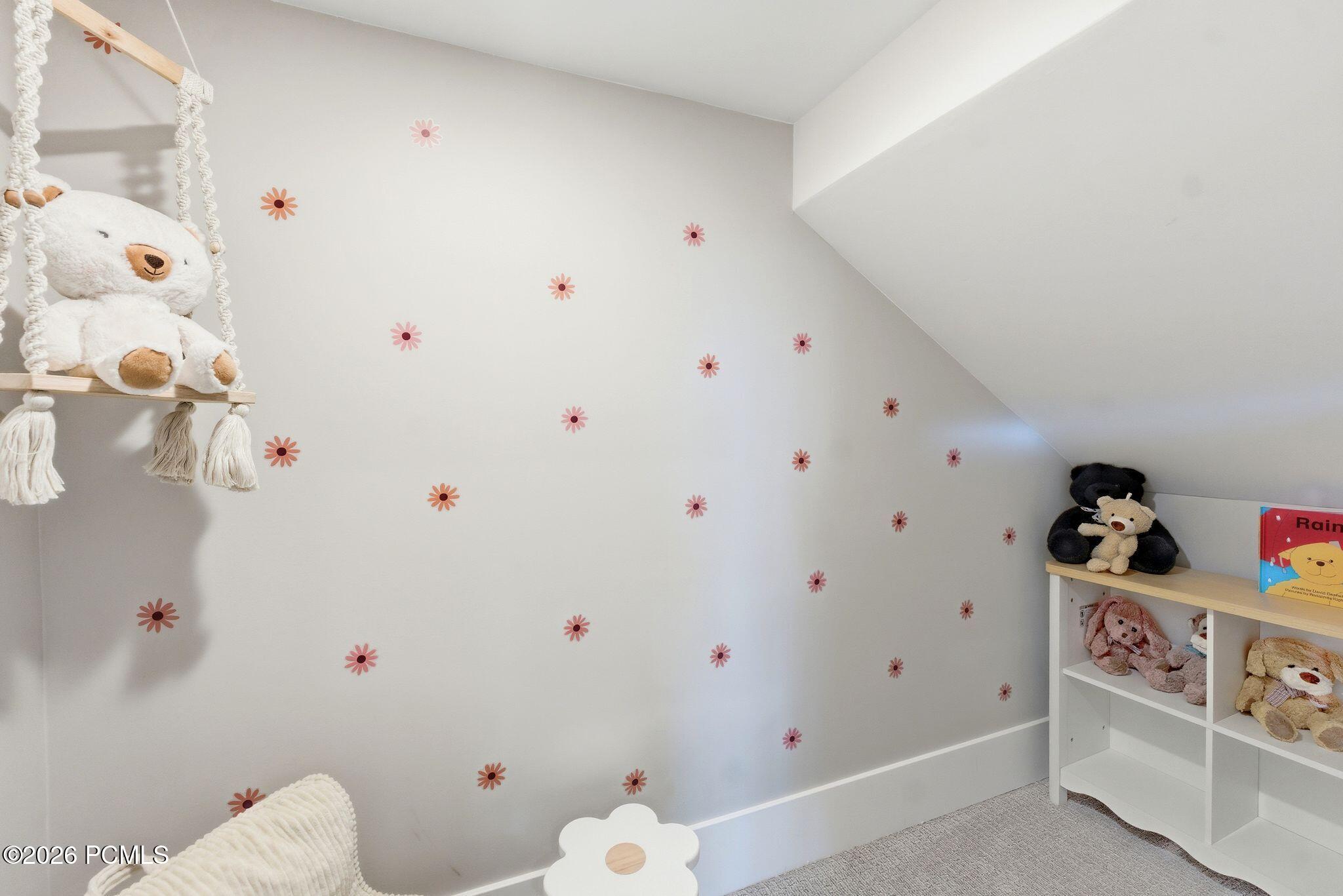 1105 E Longview Drive