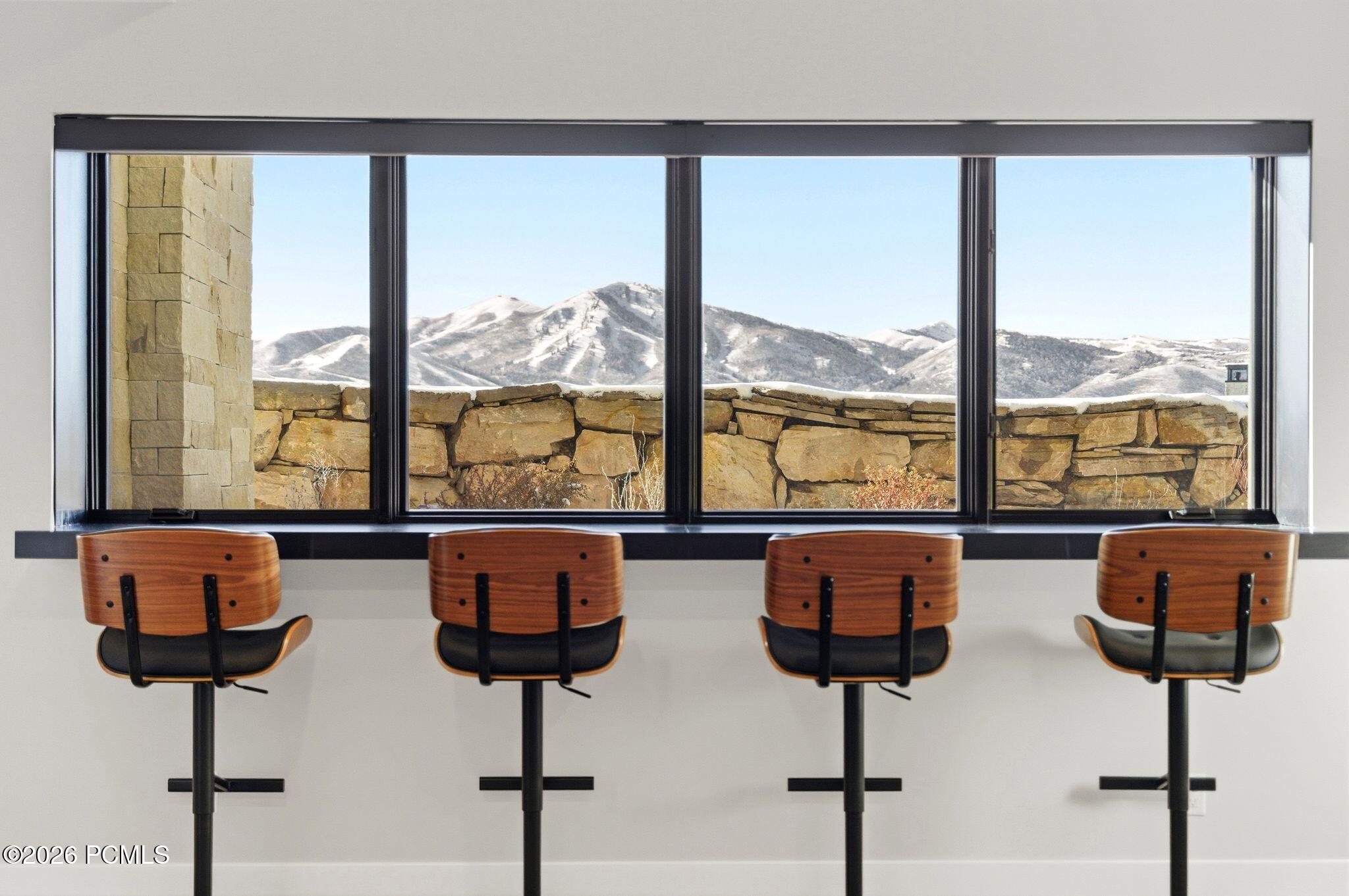 1105 E Longview Drive