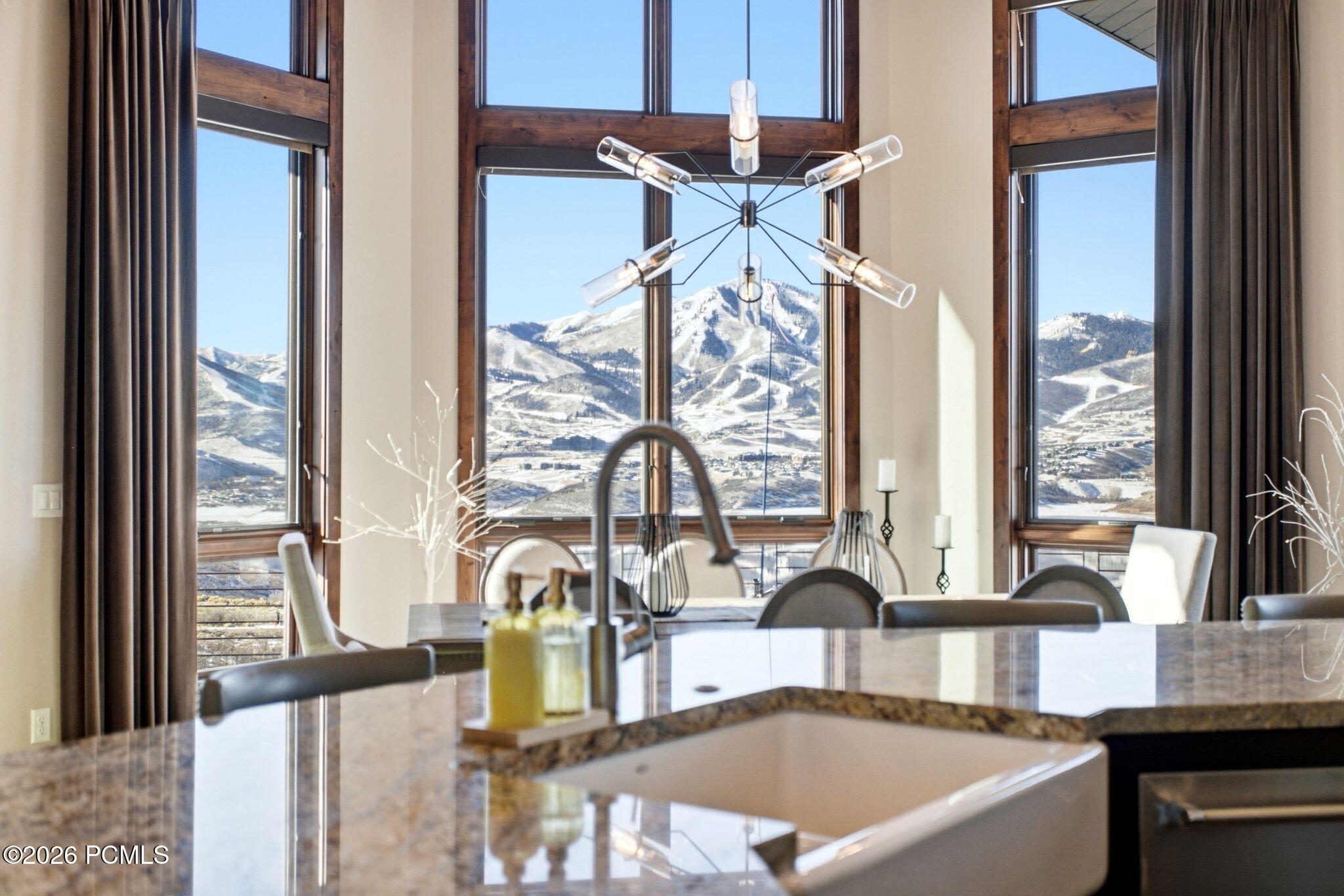 11080 N Lariat Court