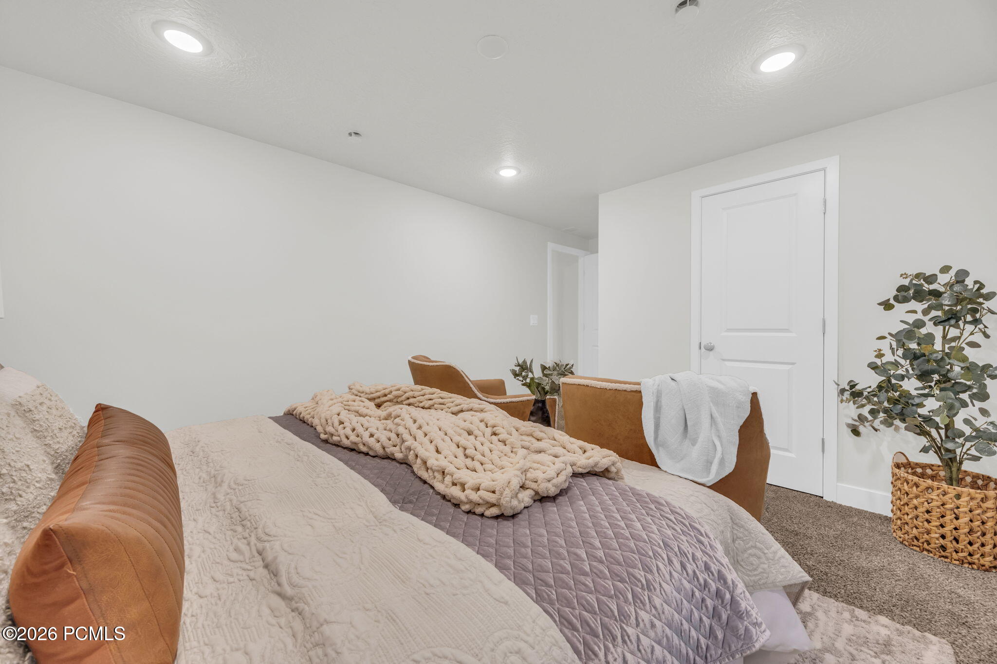 7076 Woods Rose Drive