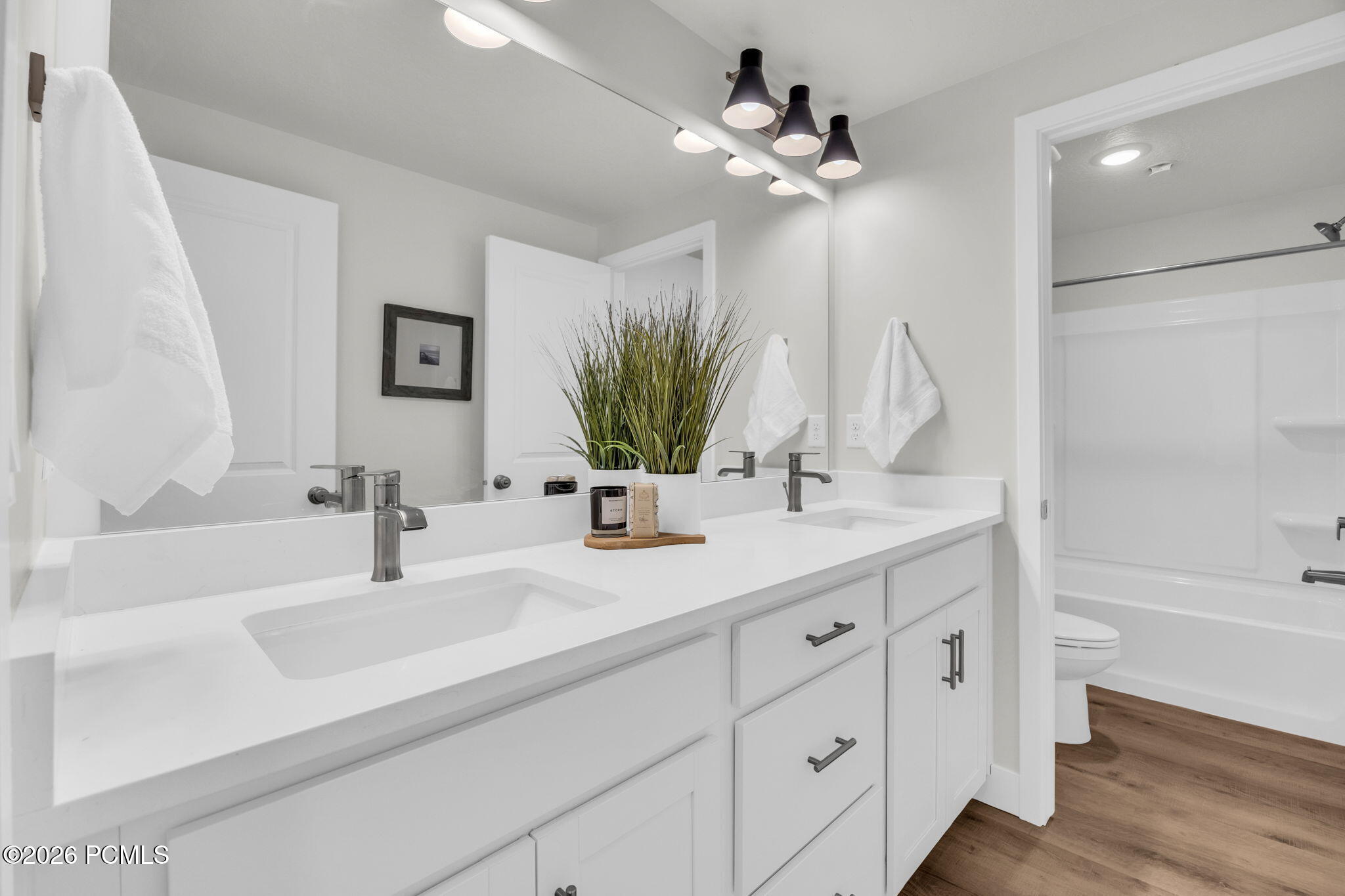 7076 Woods Rose Drive