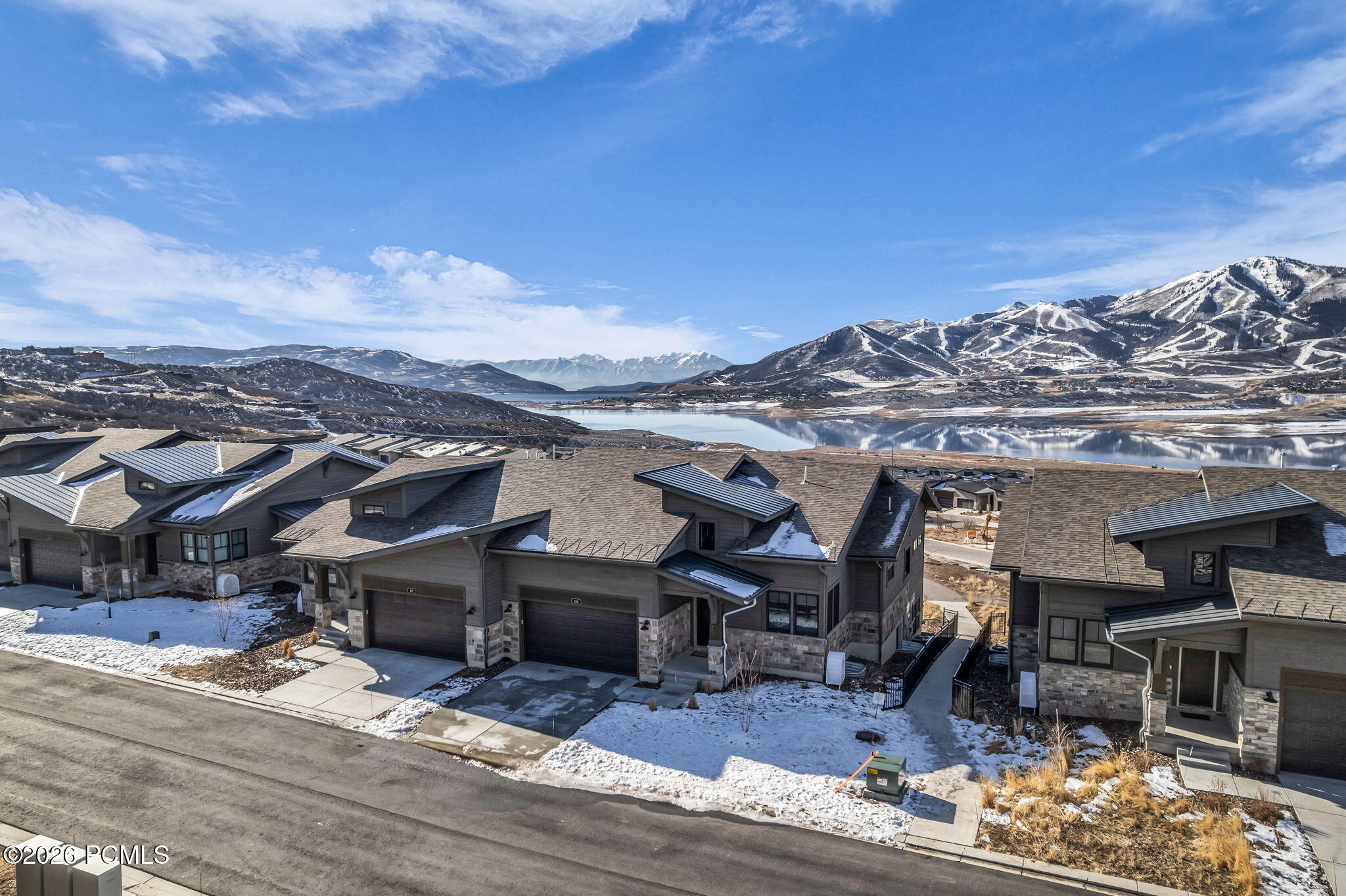 612 E Silver Hill Loop