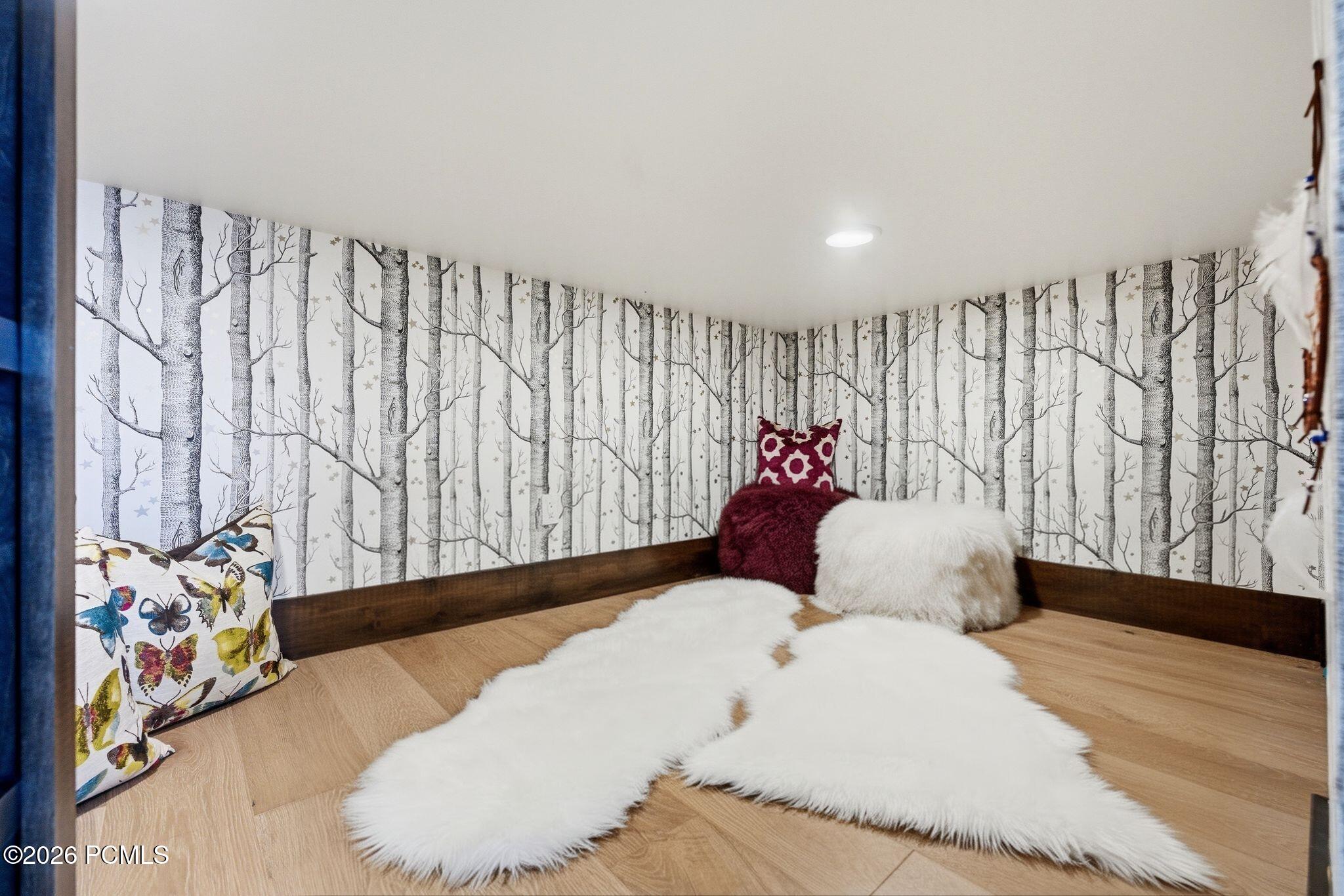 1125 N Explorer Peak Dr