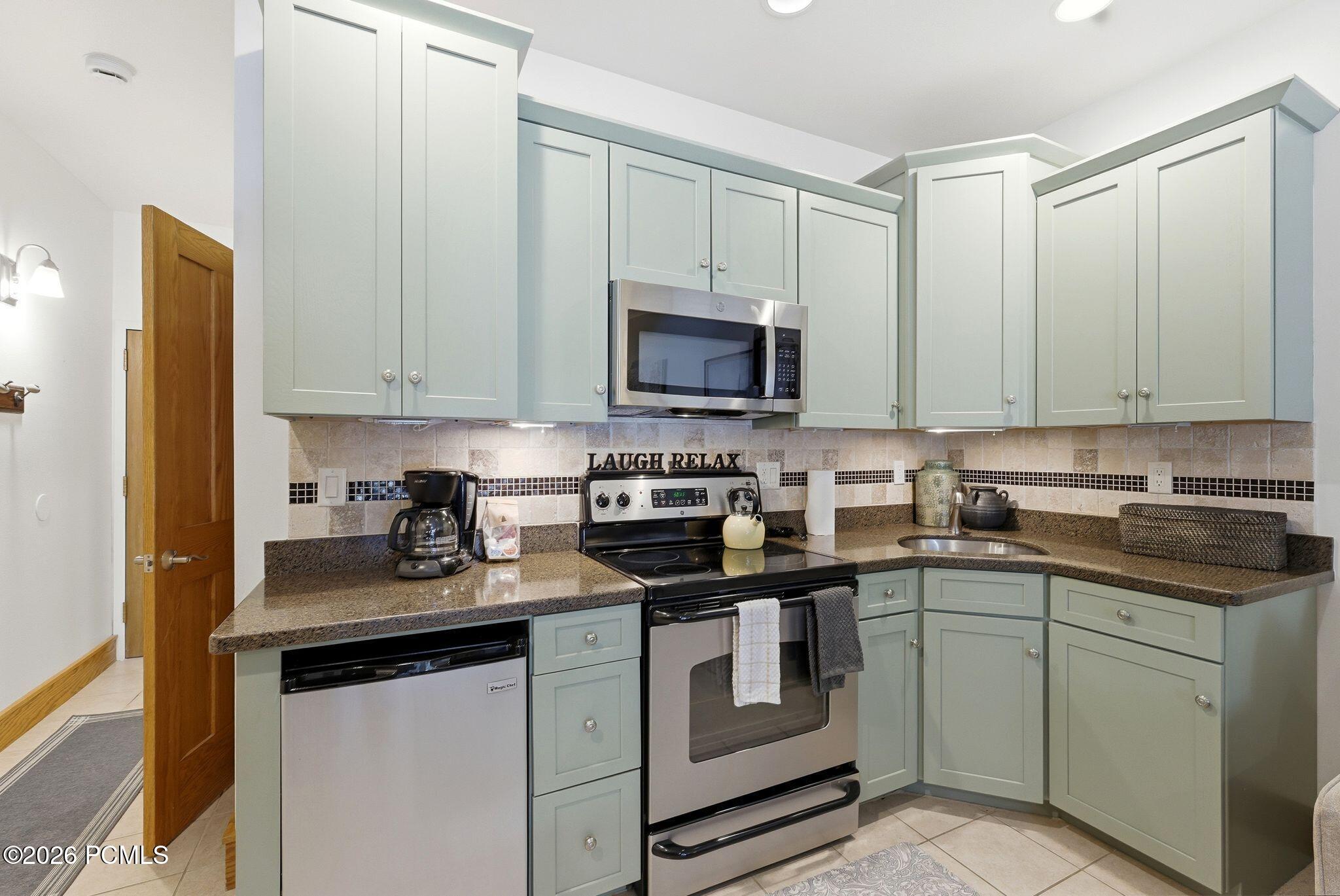 2305 Sidewinder Drive 911