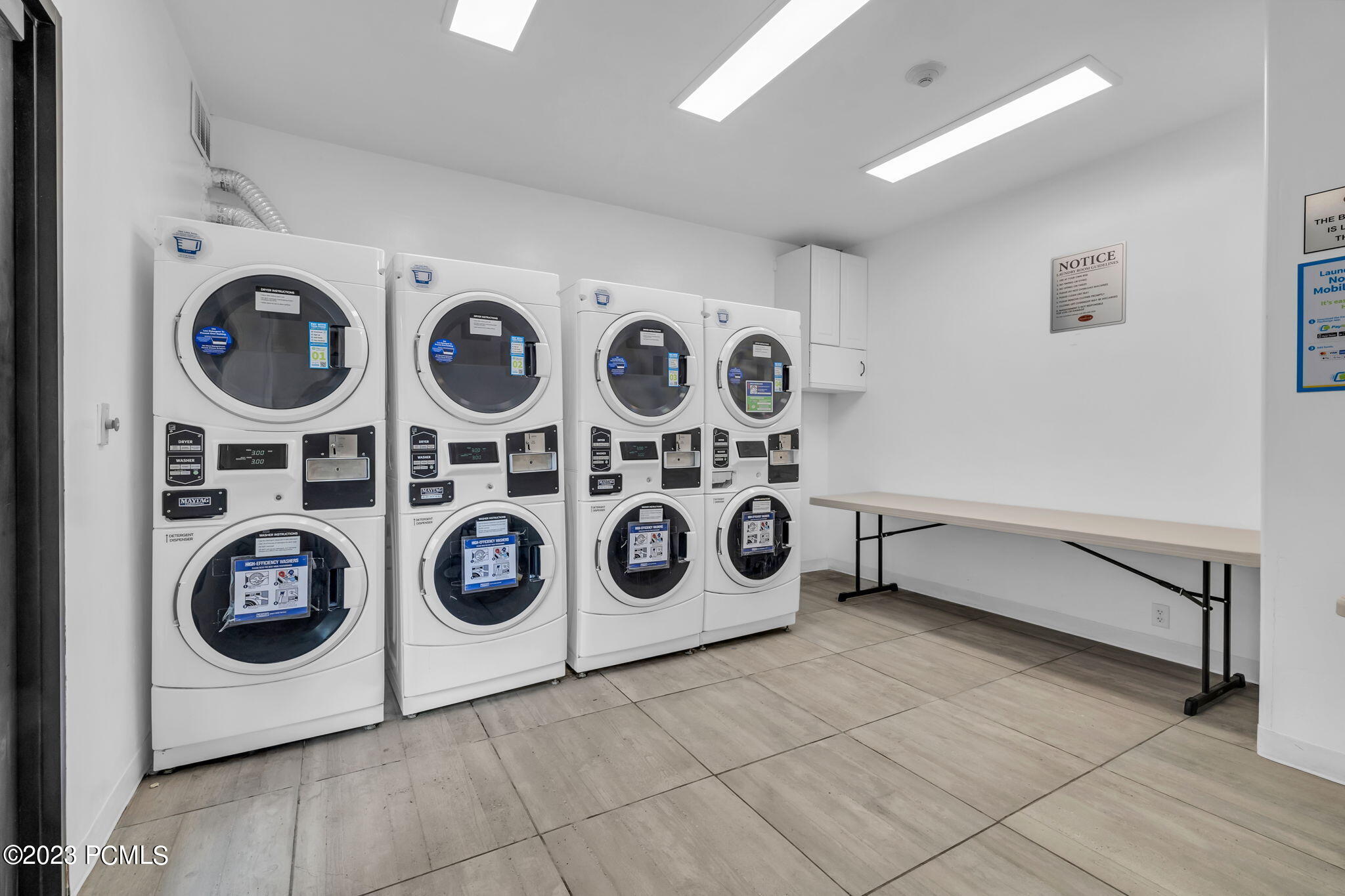 2305 Sidewinder Drive 911