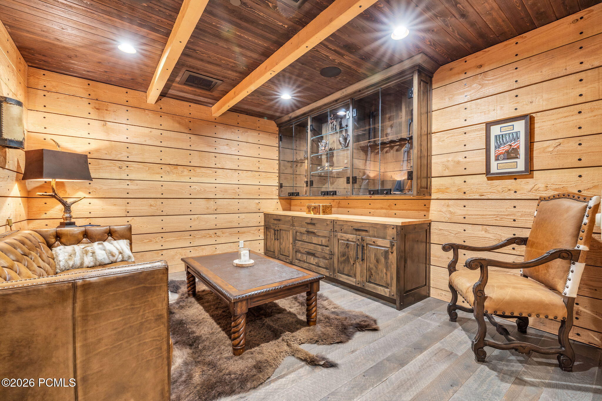 1975 N Westward Ho Rd