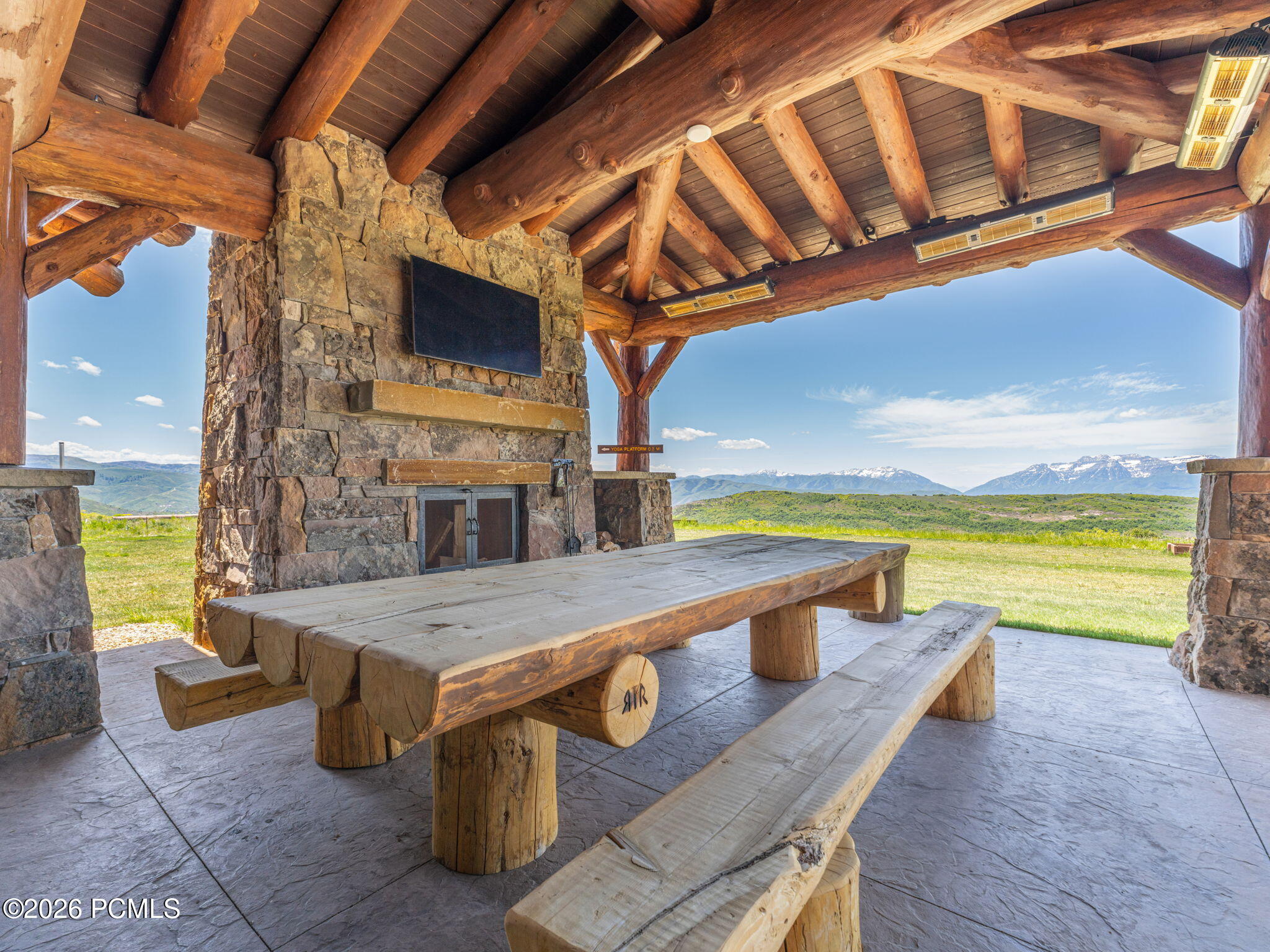 1975 N Westward Ho Rd