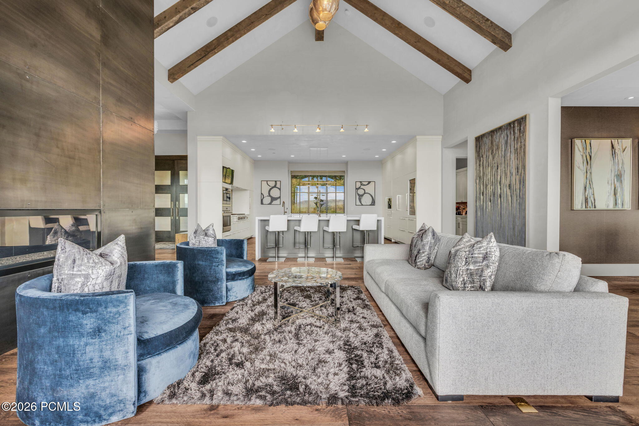 717 W Moose Hill Road