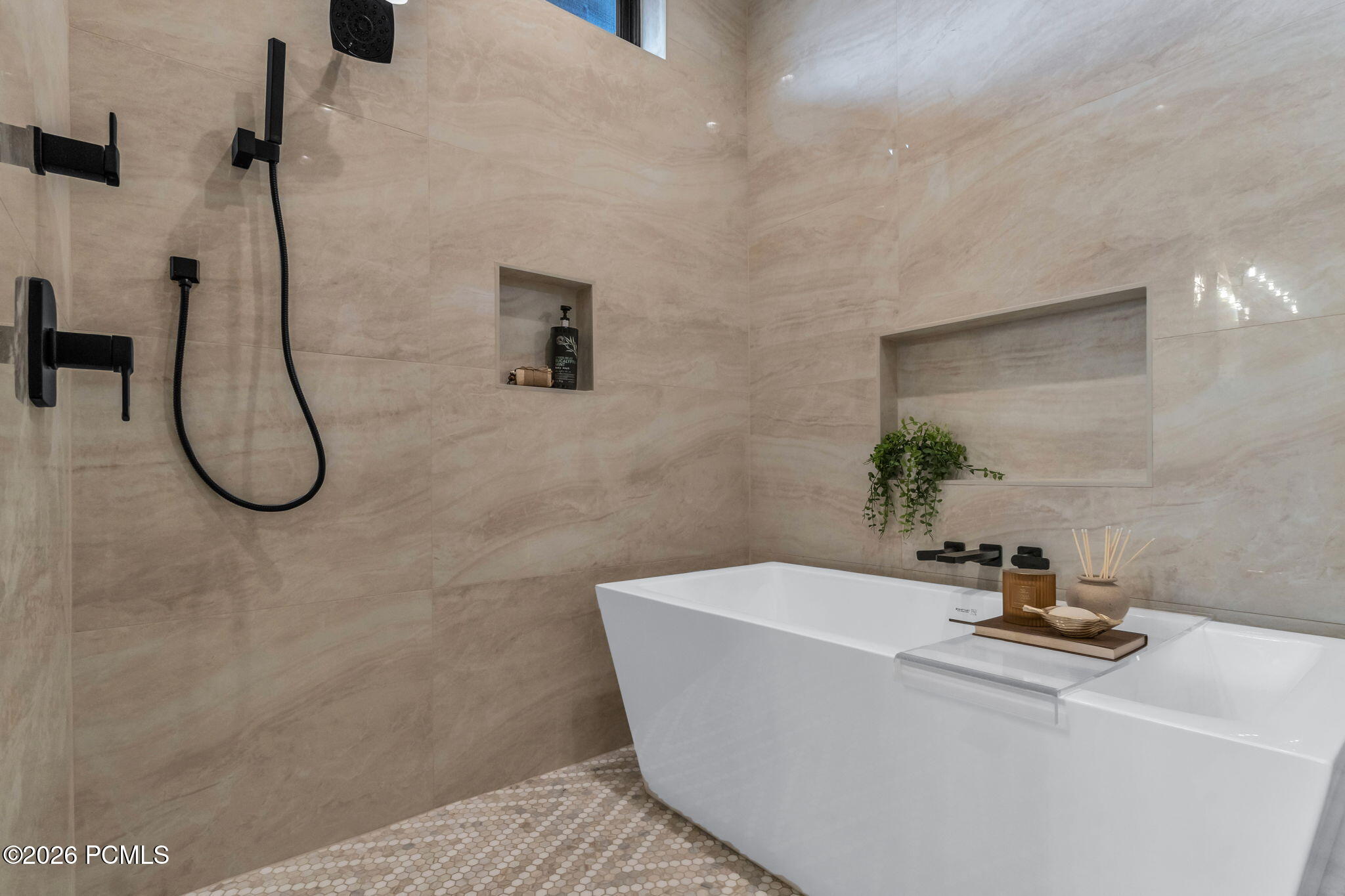 10740 N Hideout Trail