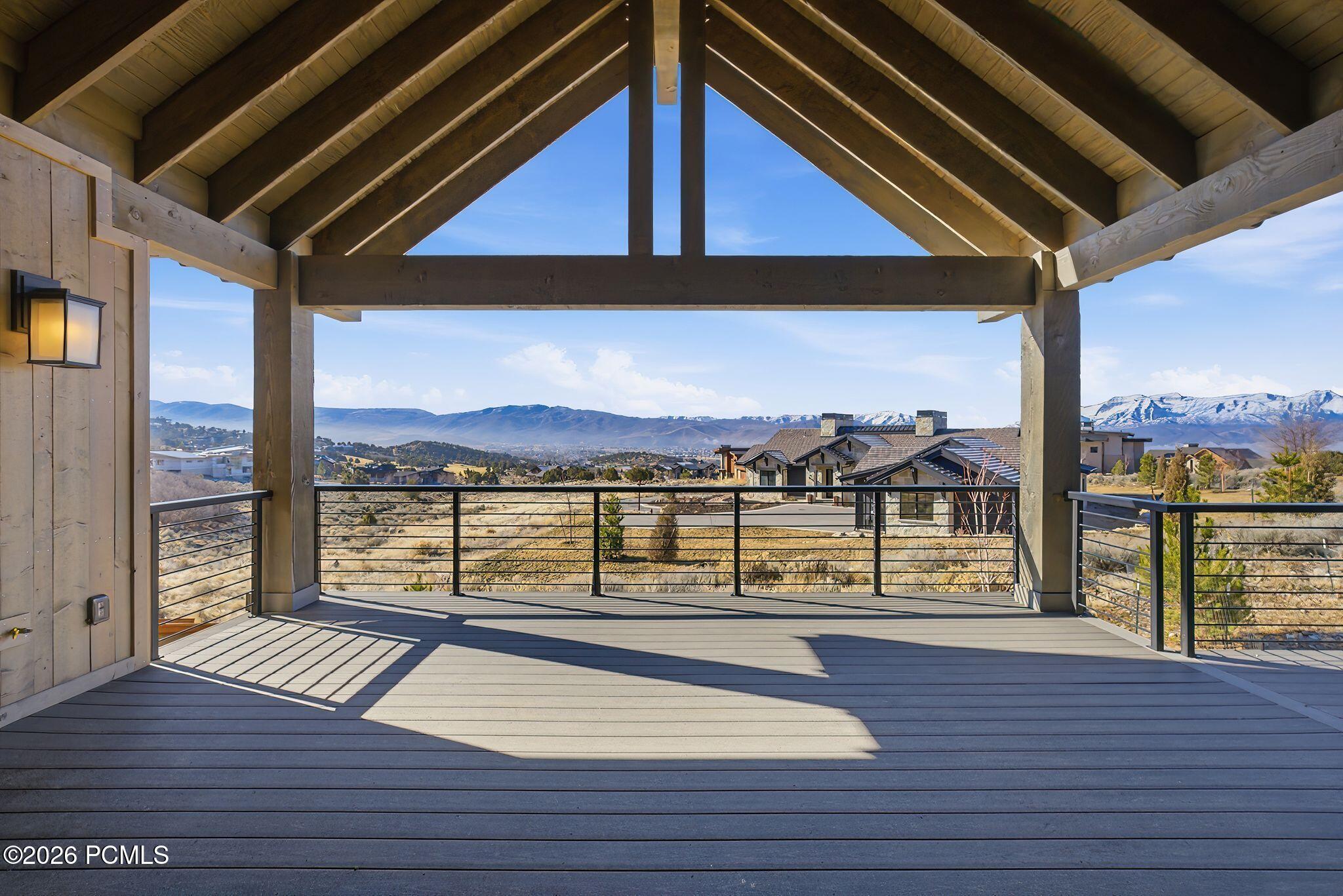 2044 E Notch Mountain Circle