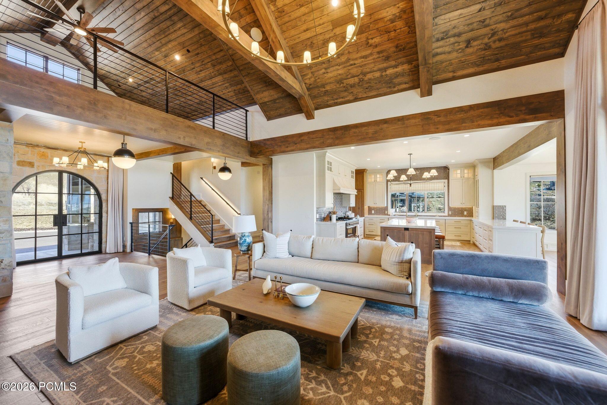 2044 E Notch Mountain Circle