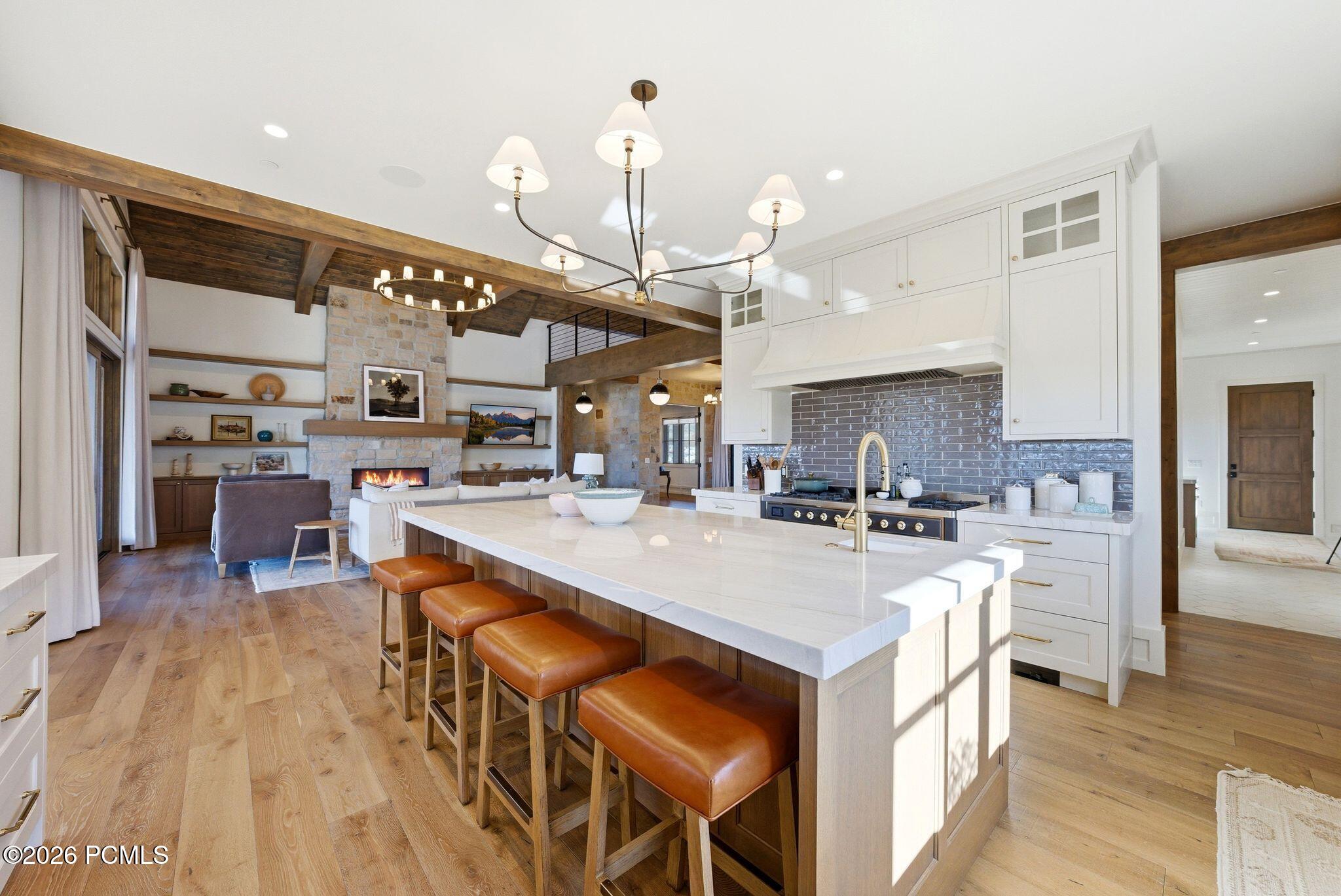 2044 E Notch Mountain Circle