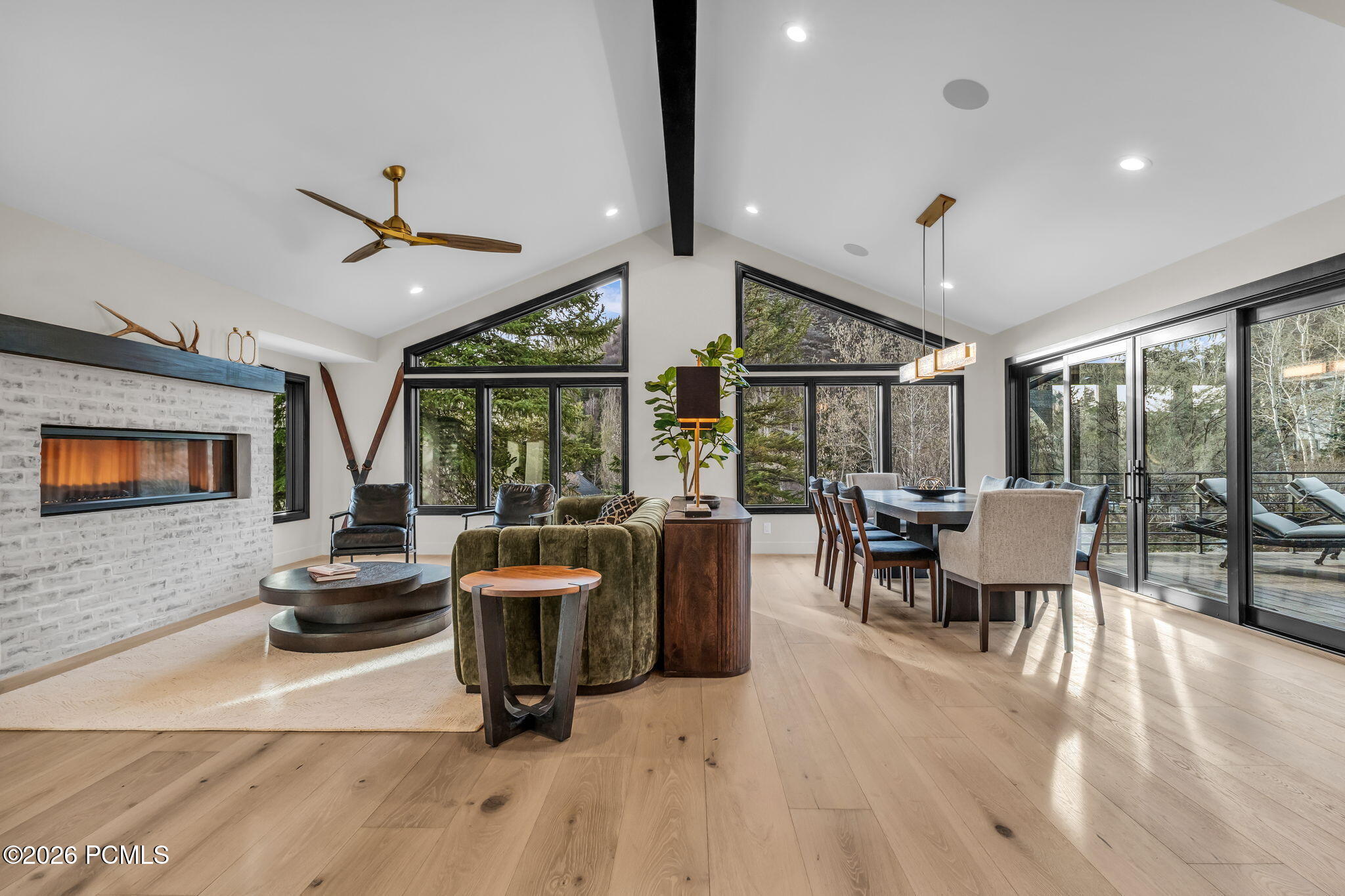 7775 N Pinebrook Road