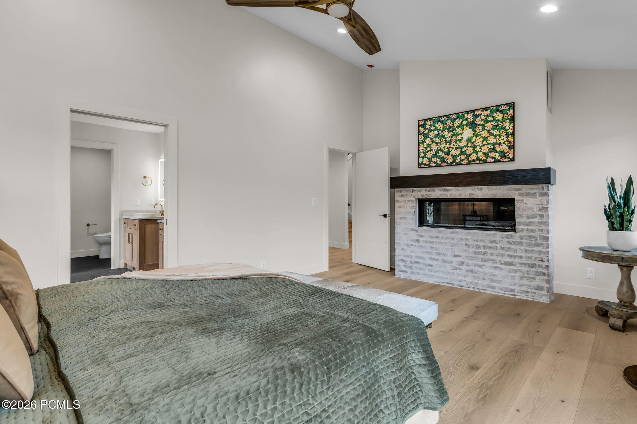 7775 N Pinebrook Road