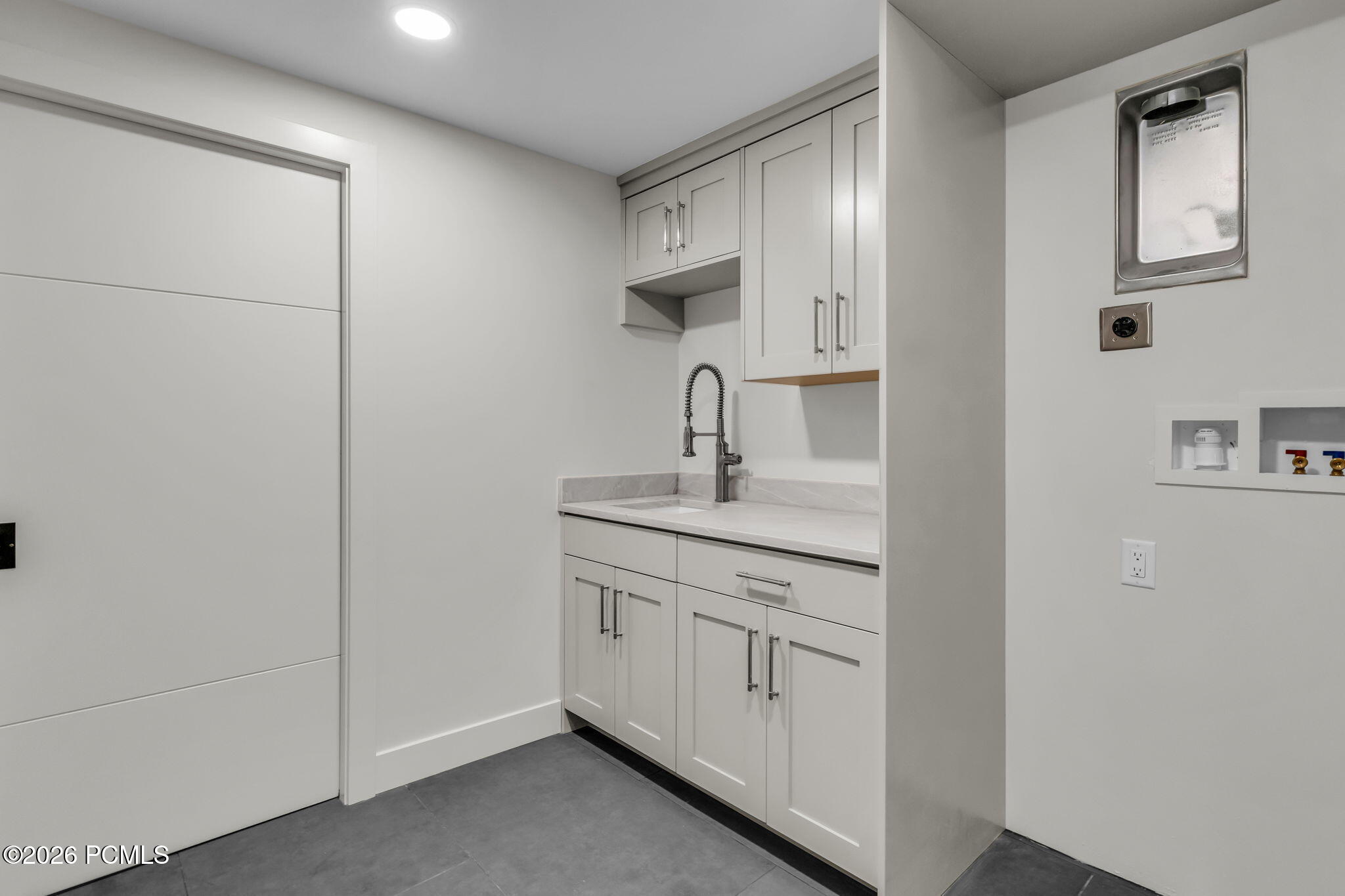 7775 N Pinebrook Road