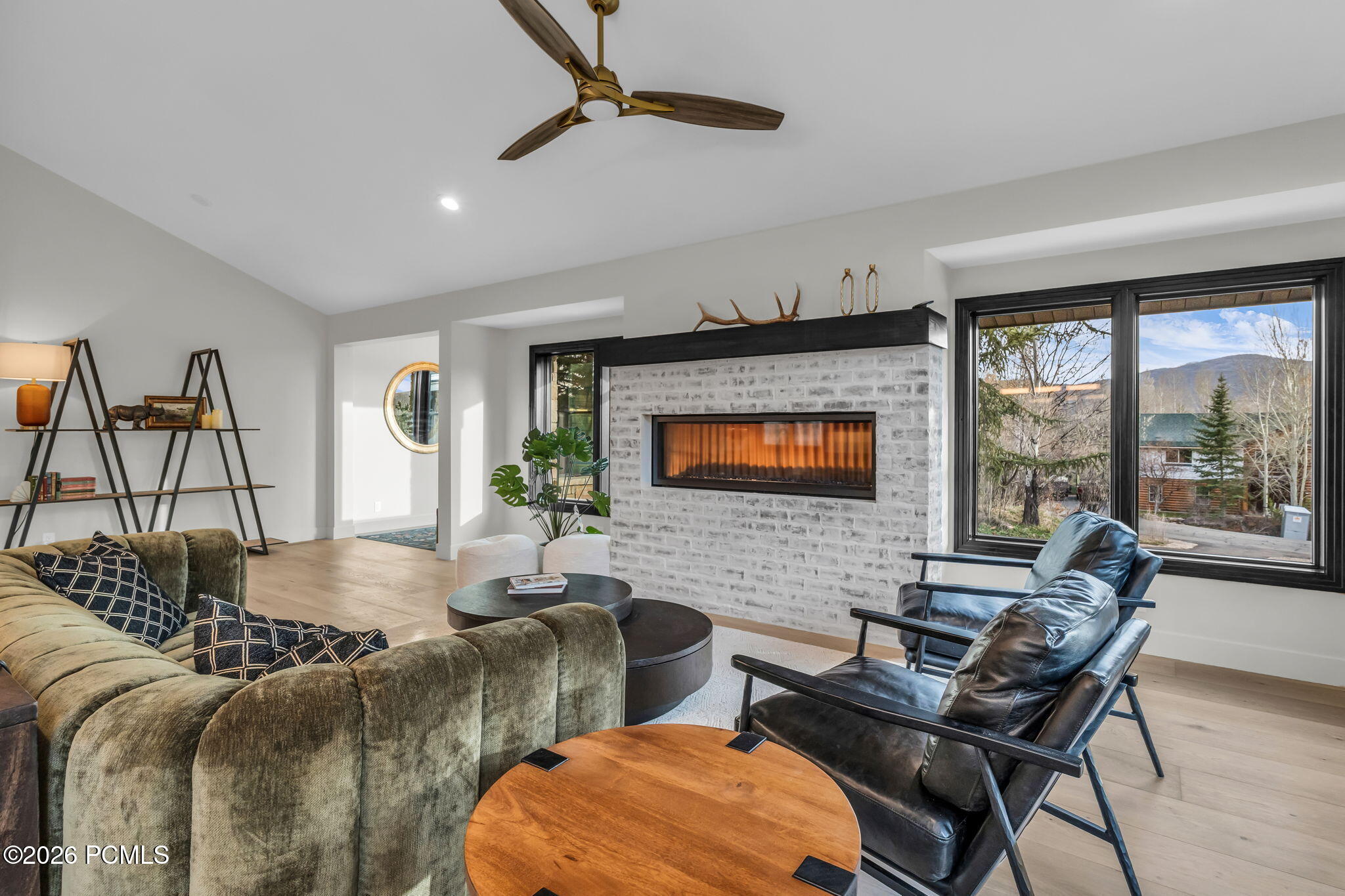 7775 N Pinebrook Road