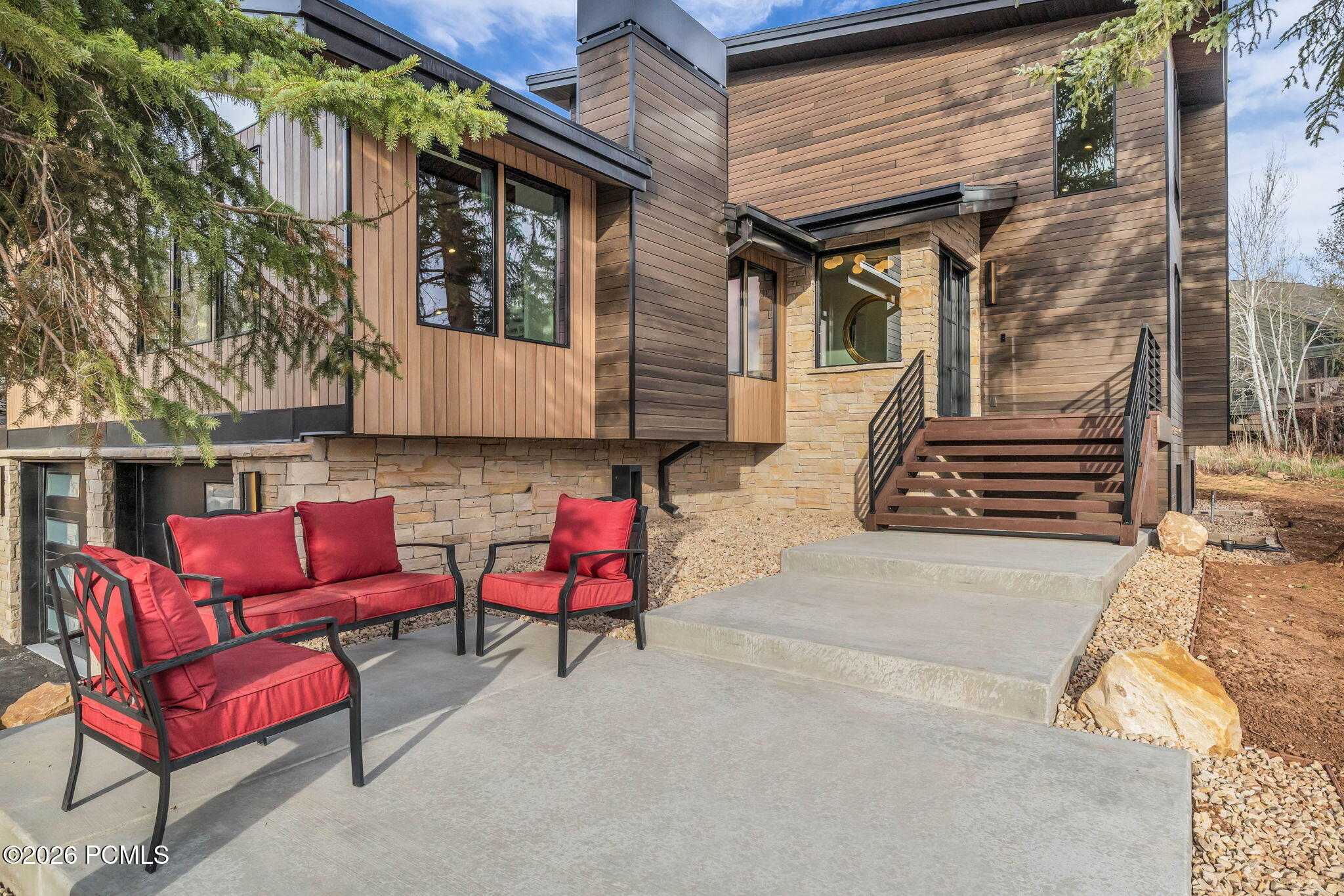 7775 N Pinebrook Road