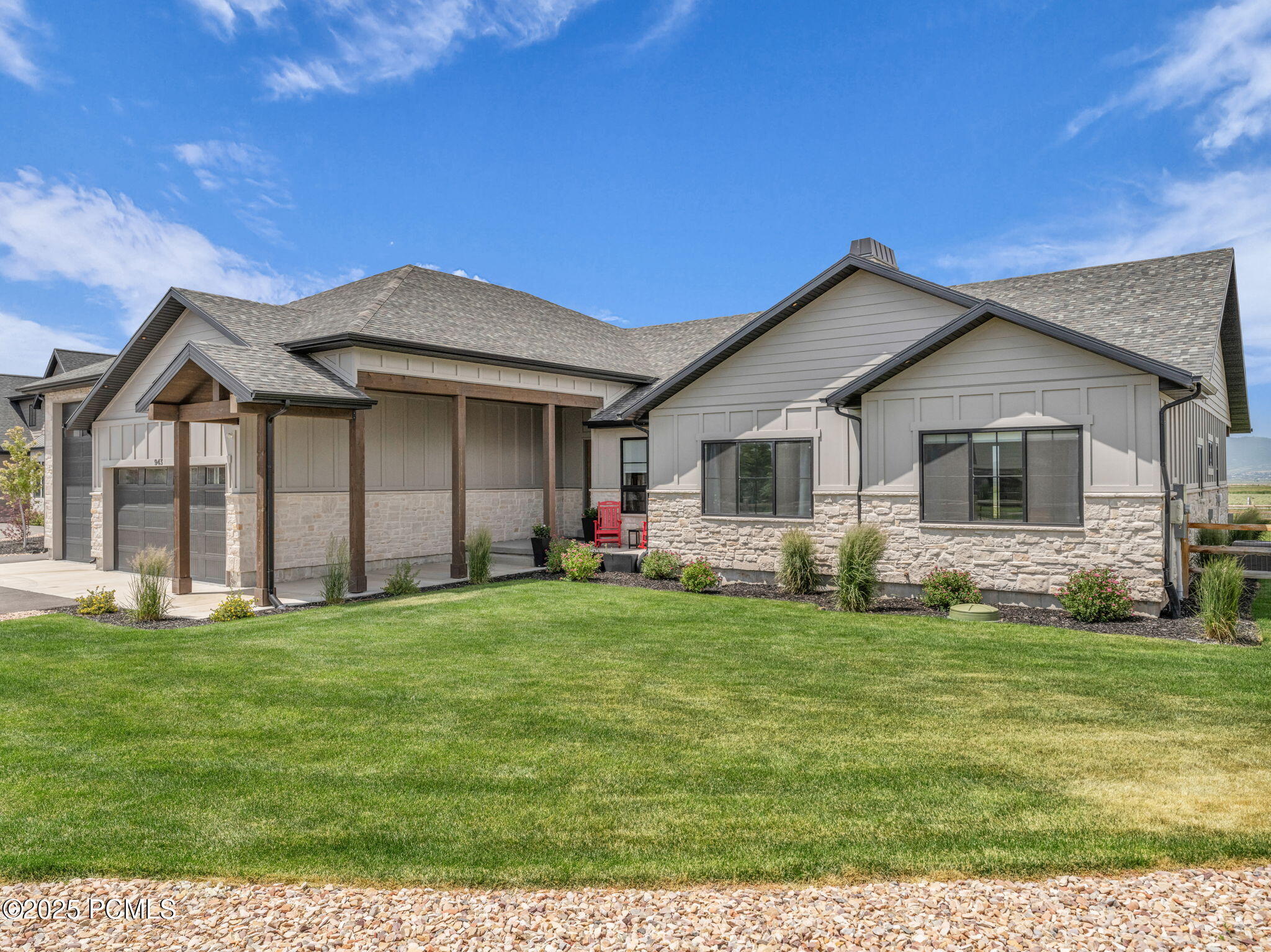 943 Hart Loop