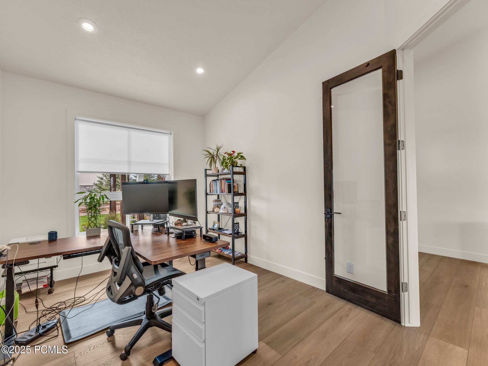 943 Hart Loop