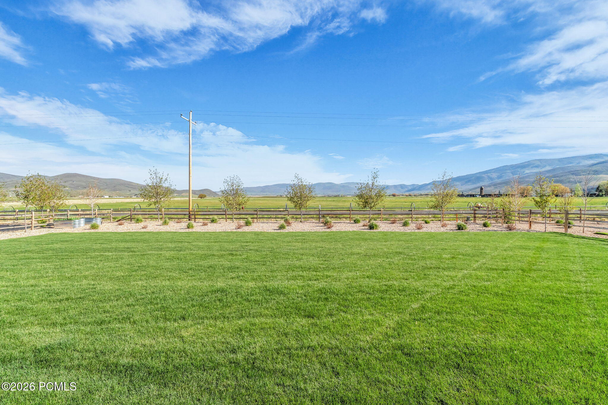 943 Hart Loop