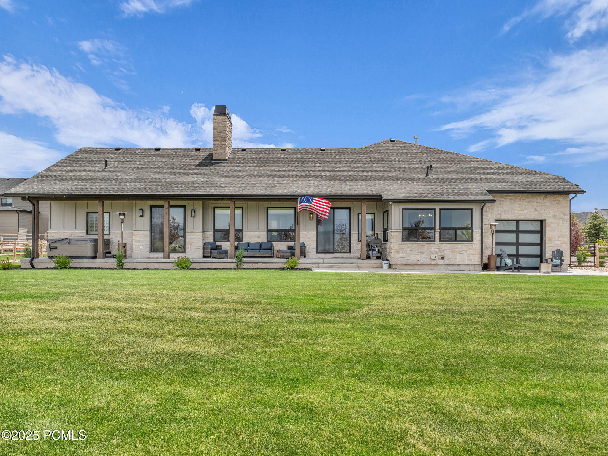 943 Hart Loop