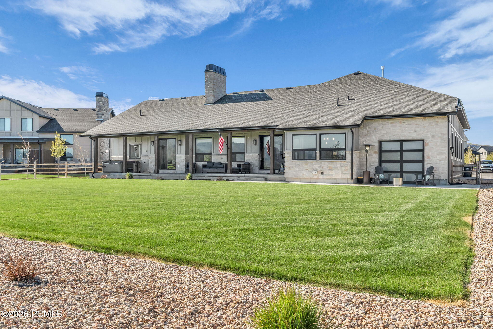 943 Hart Loop