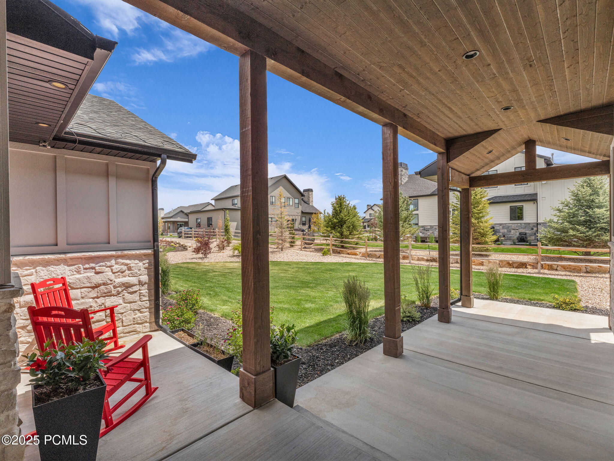 943 Hart Loop