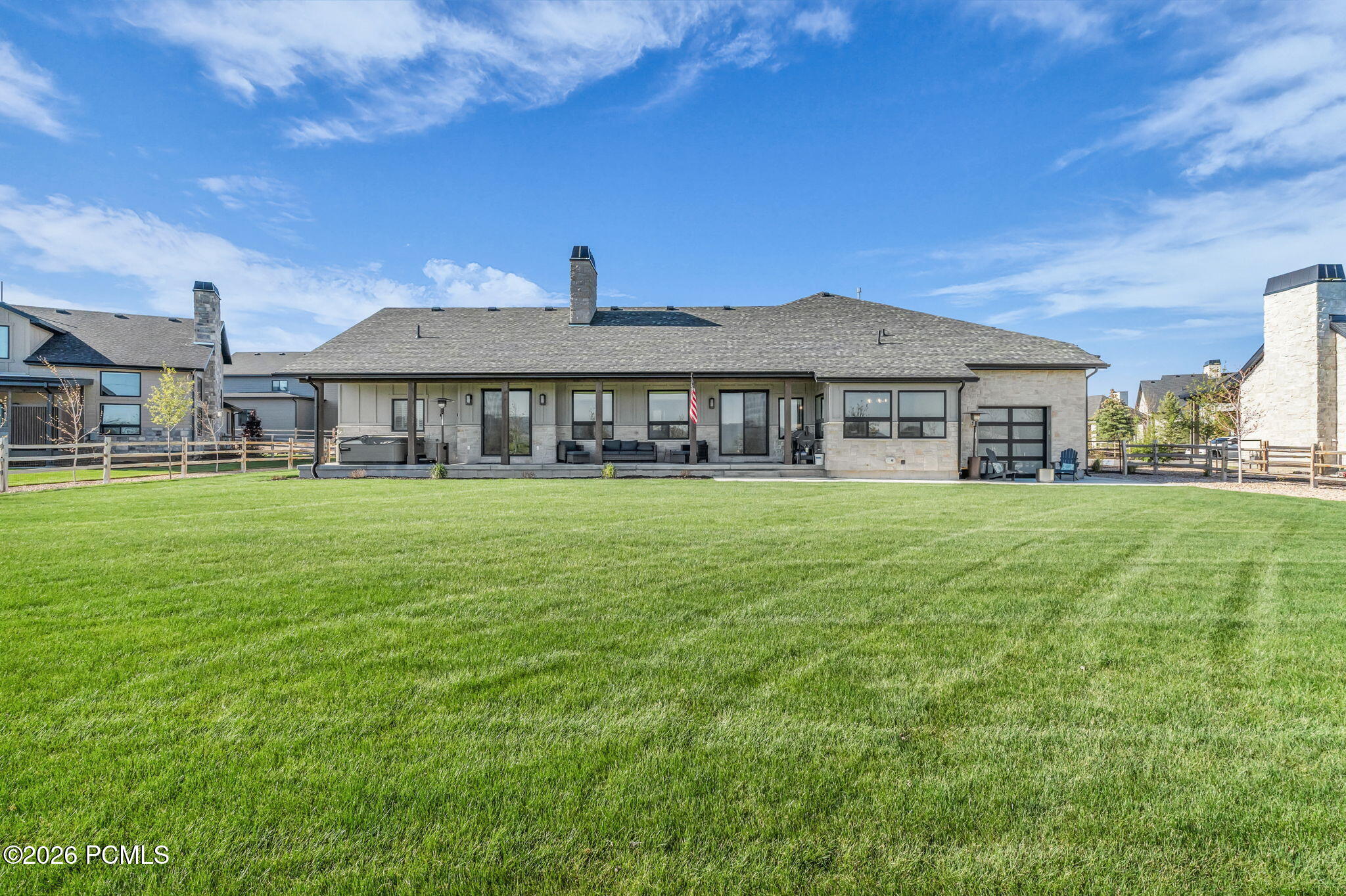 943 Hart Loop