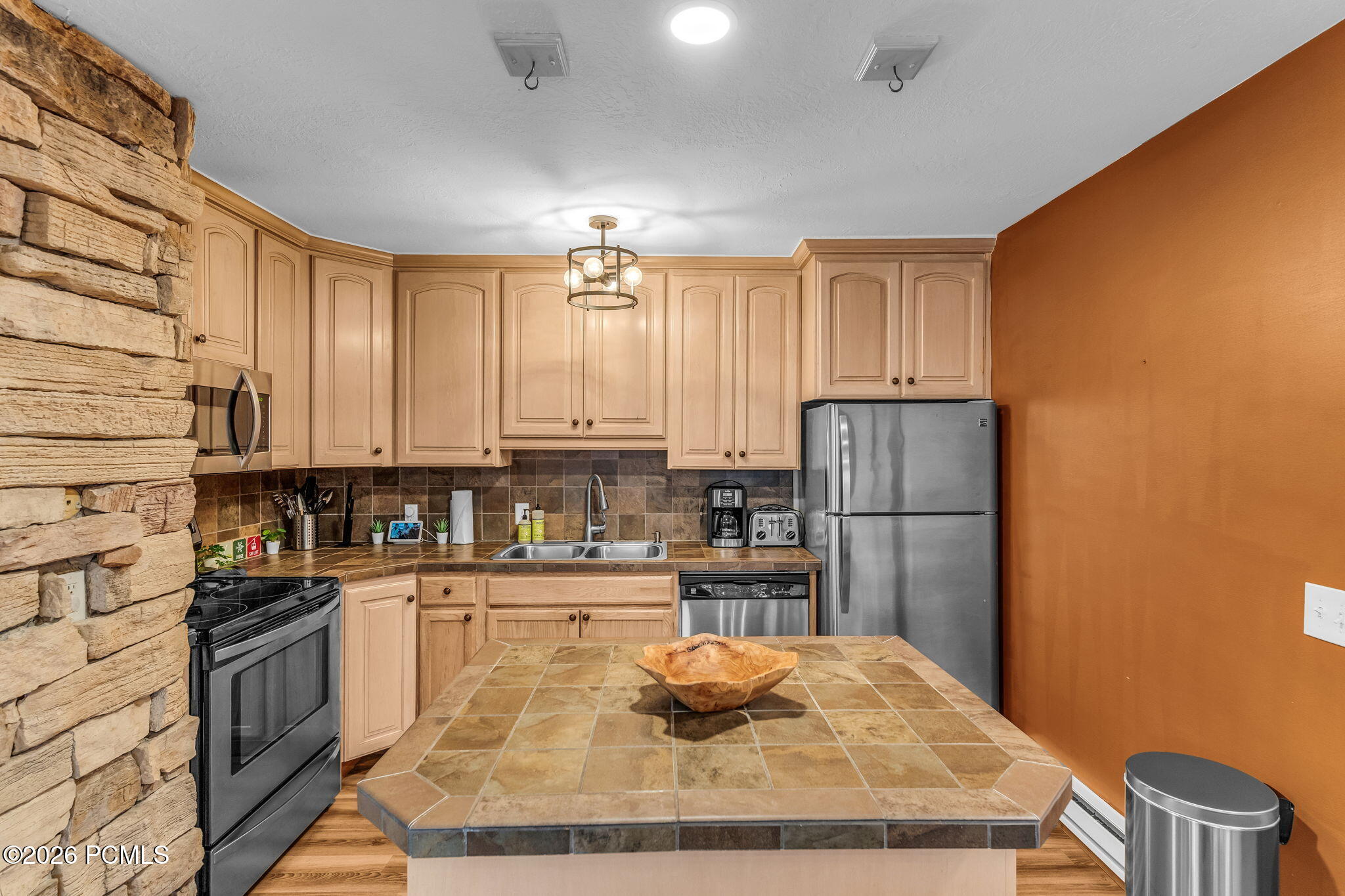 1885 Prospector Ave B12