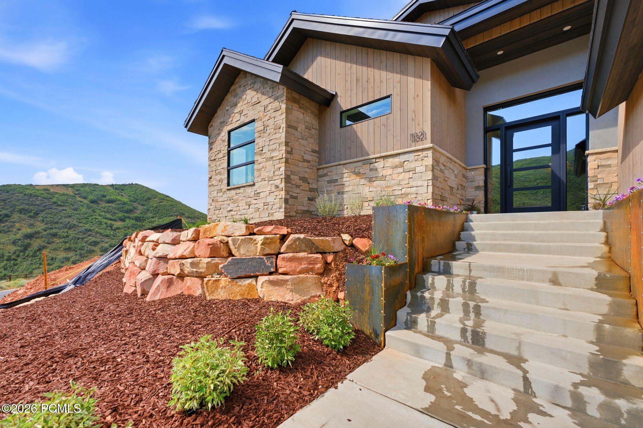 11321 N Soaring Hawk Lane