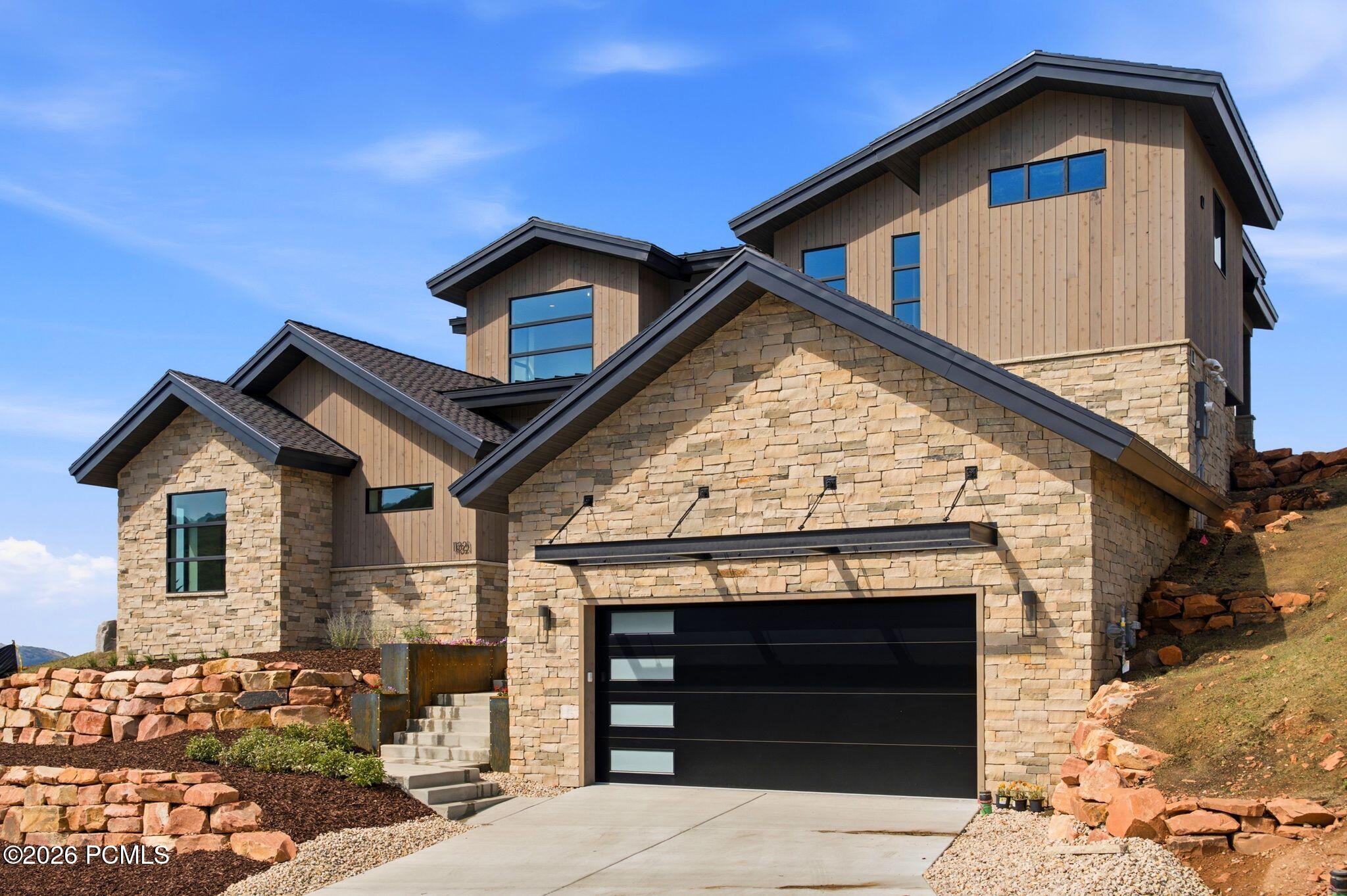 11321 N Soaring Hawk Lane